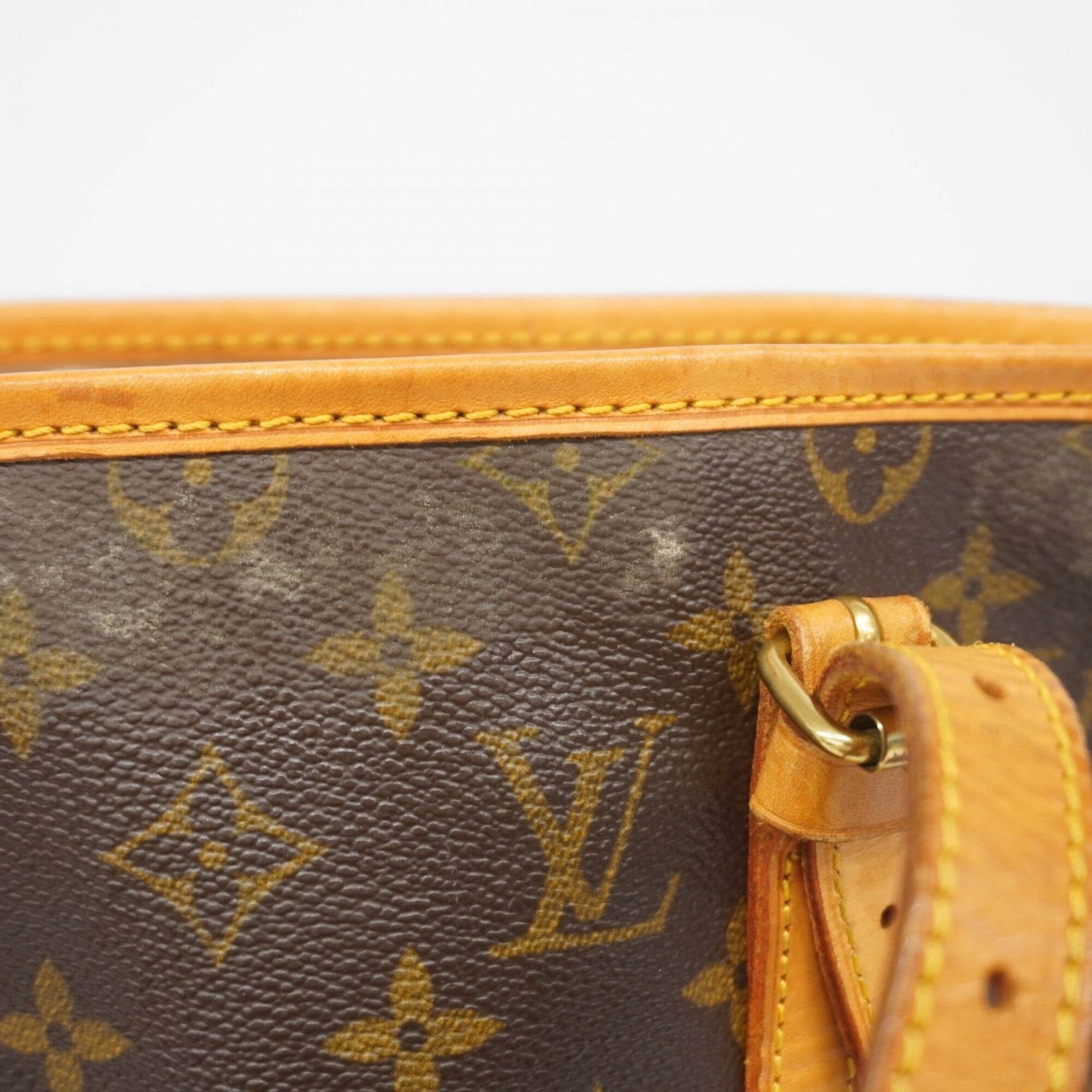 Louis Vuitton Brown Tote Bag (Pre-Owned)