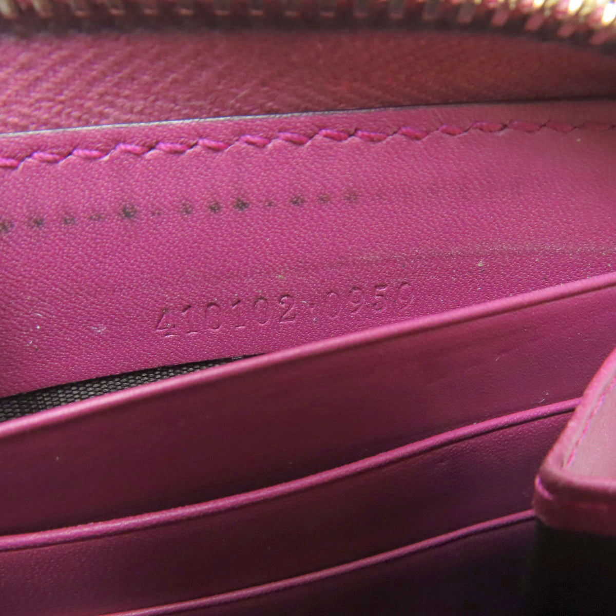 Gucci Pink Leather Long Wallet (Bi-Fold) (Pre-Owned)