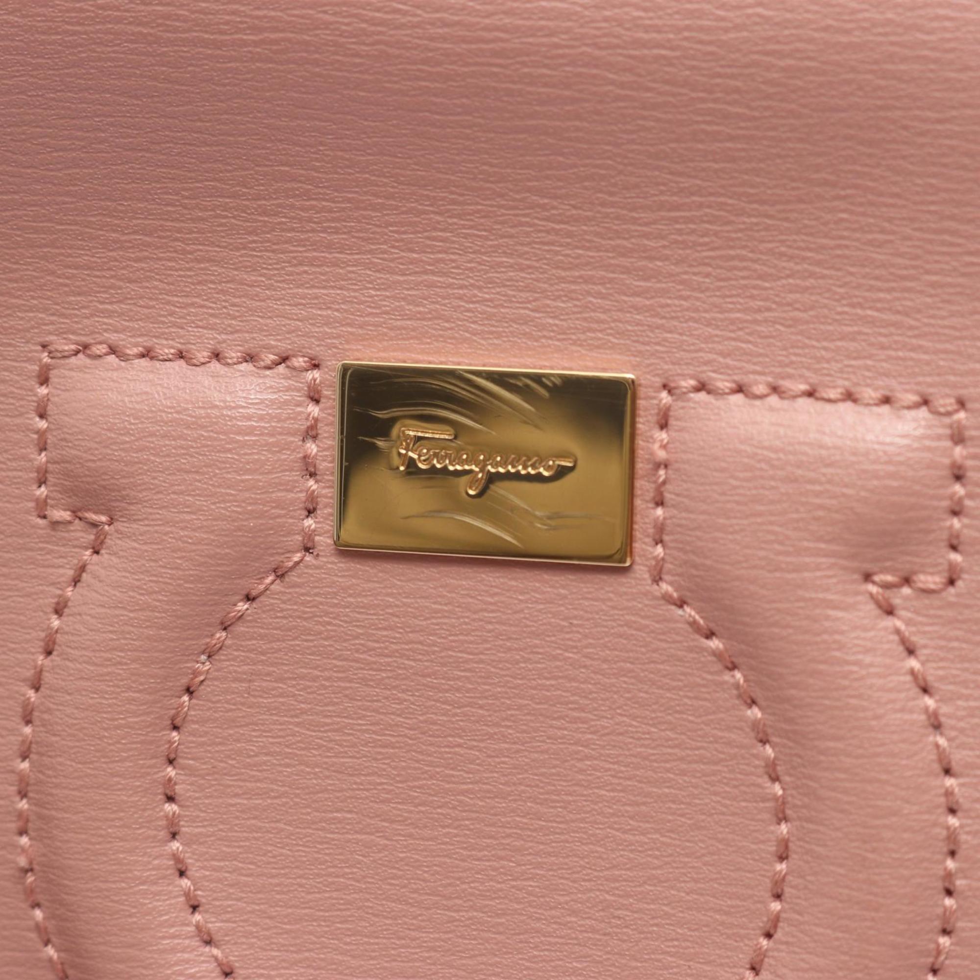 Salvatore Ferragamo Pink Leather Shoulder Bag (Pre-Owned)