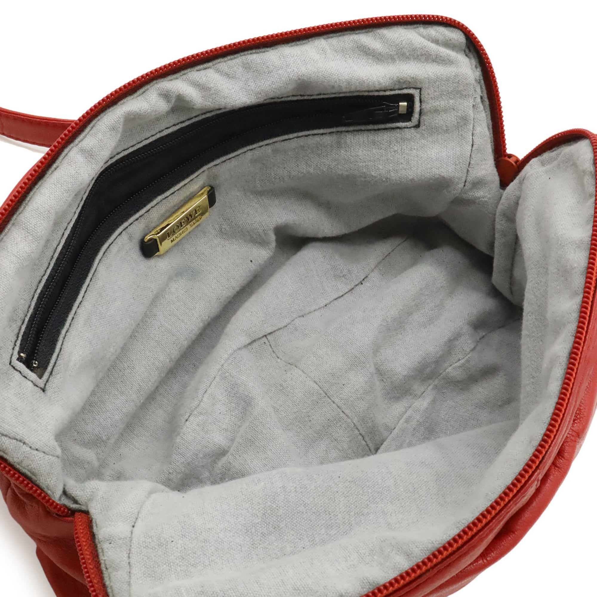 Loewe Red Color Leather Shoulder Bag Tote Bag (Pre-Owned)