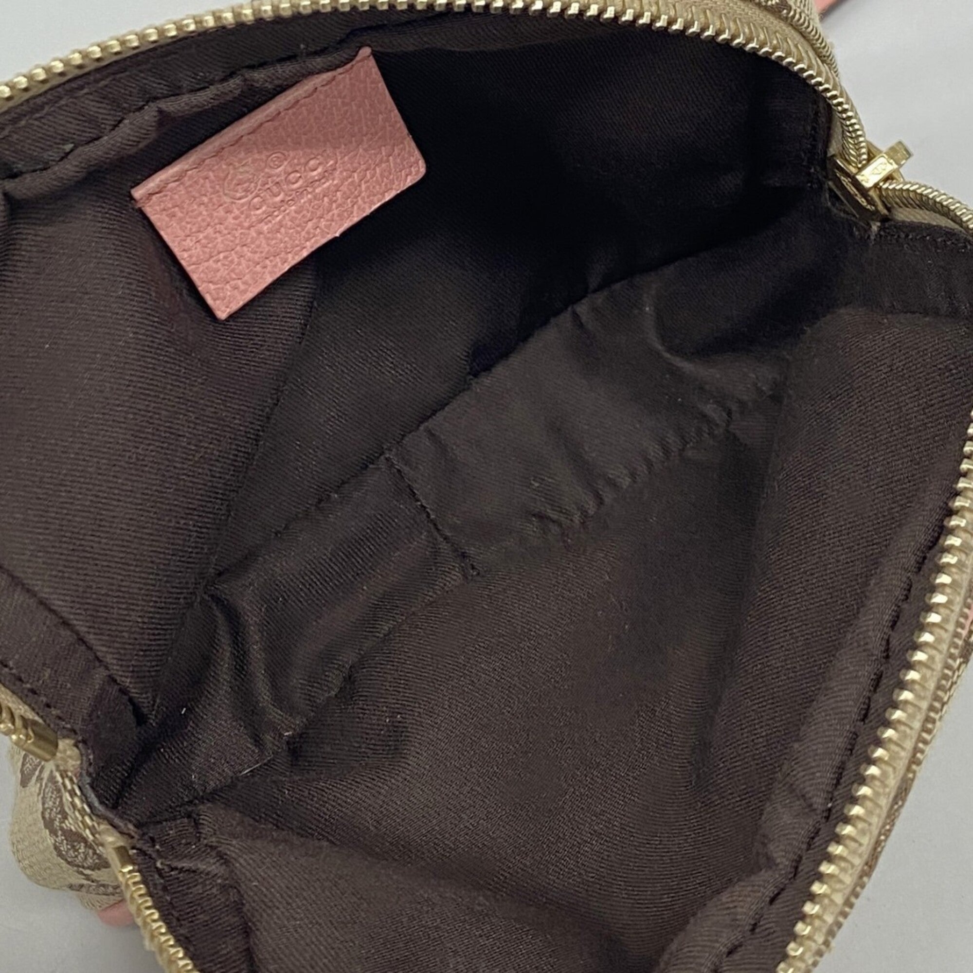 Gucci Brown Pink Canvas Shoulder Bag (Pre-Owned)