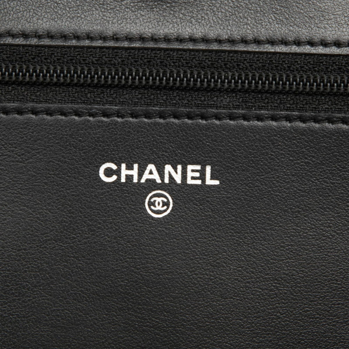 Chanel Matelasse Black Grained Calfskin Shoulder Bag (Pre-Owned)