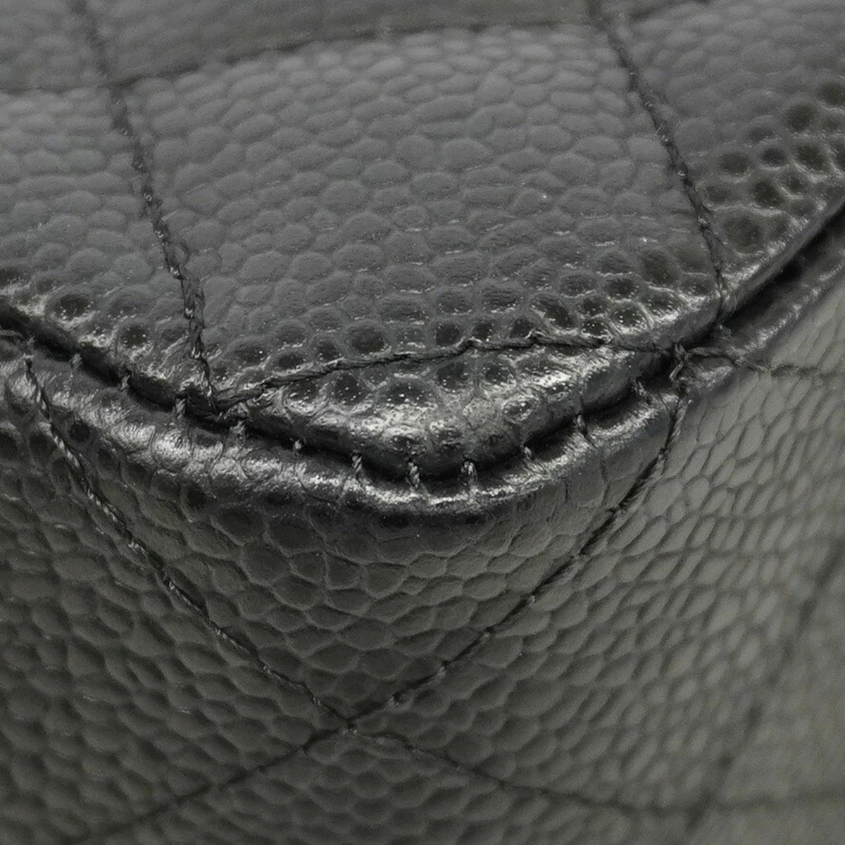 Chanel Black Grained Calfskin Shoulder Bag (Pre-Owned)