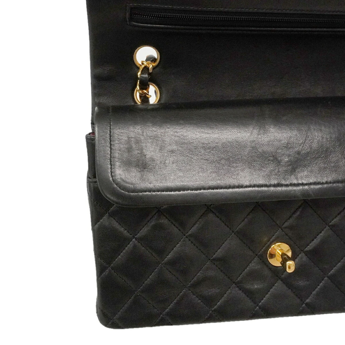 Chanel Black Leather Shoulder Bag (Pre-Owned)