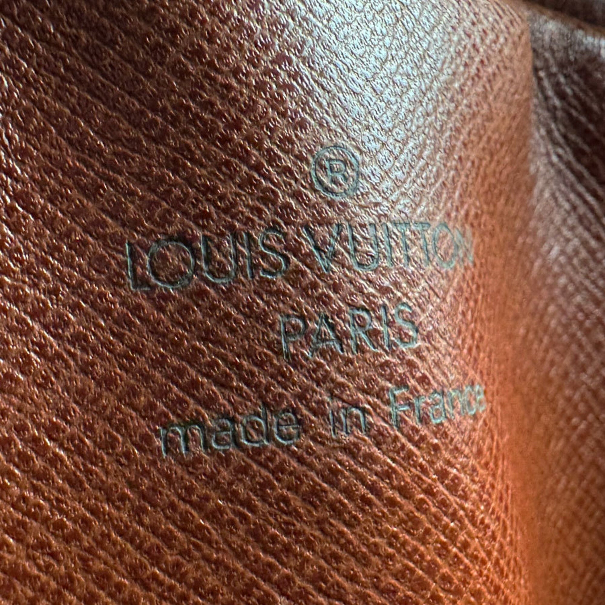 Louis Vuitton Brown Monogram Monogram Shoulder Bag (Pre-Owned)