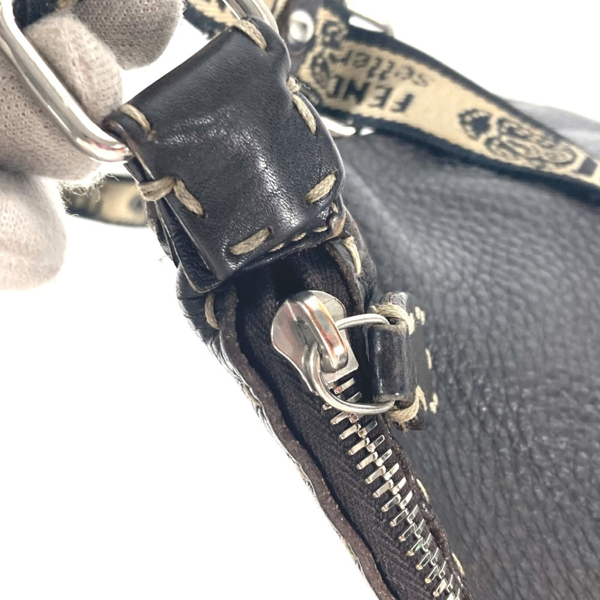 Fendi Dark Brown Leather Pochette Shoulder Bag (Pre-Owned)