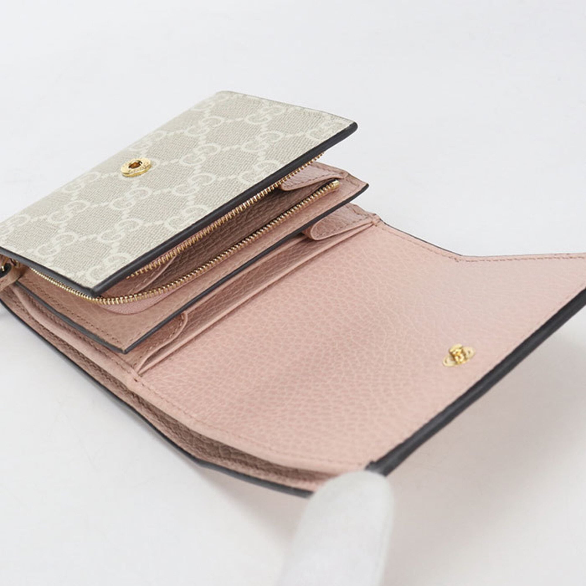Gucci Pink Gg Supreme Wallet (Bi-Fold) (Pre-Owned)