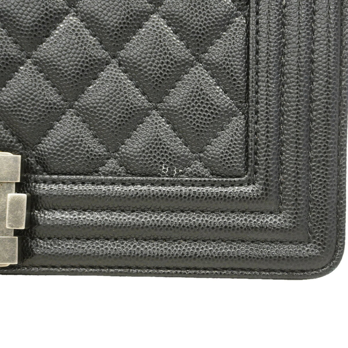 Chanel Black Grained Calfskin Shoulder Bag (Pre-Owned)