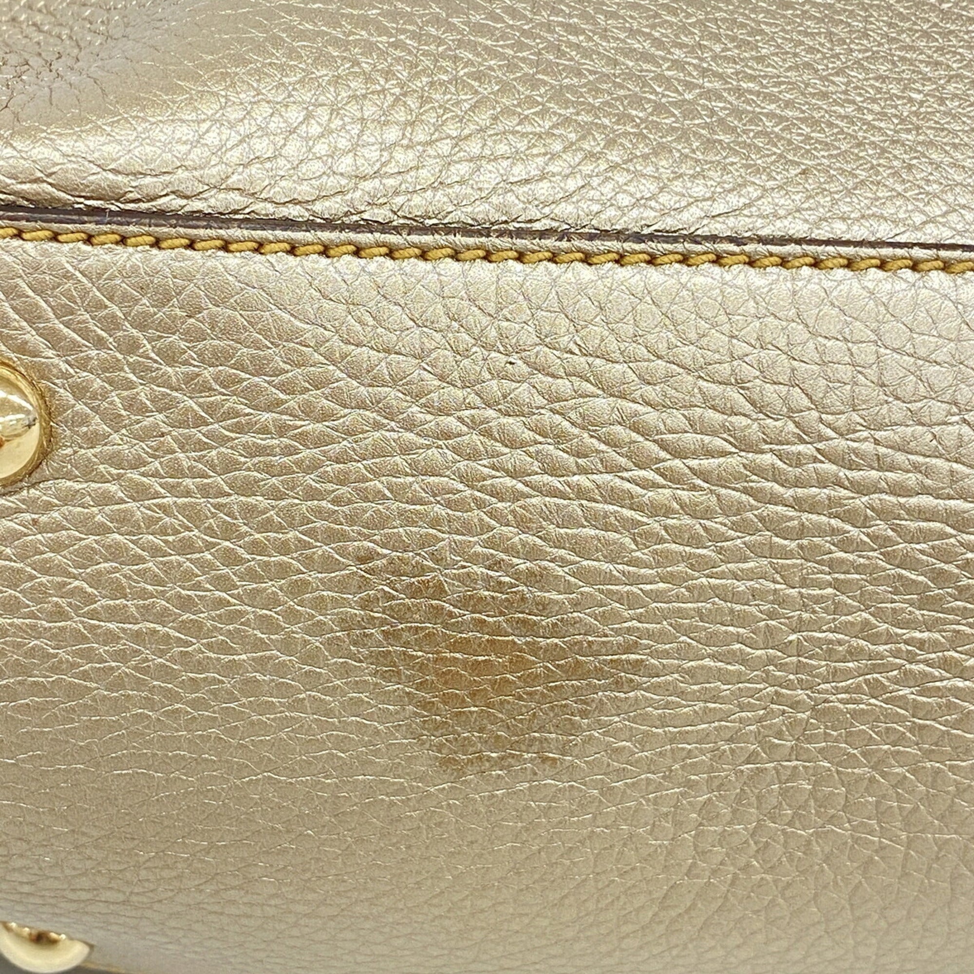 Gucci Silver Leather Handbag (Pre-Owned)