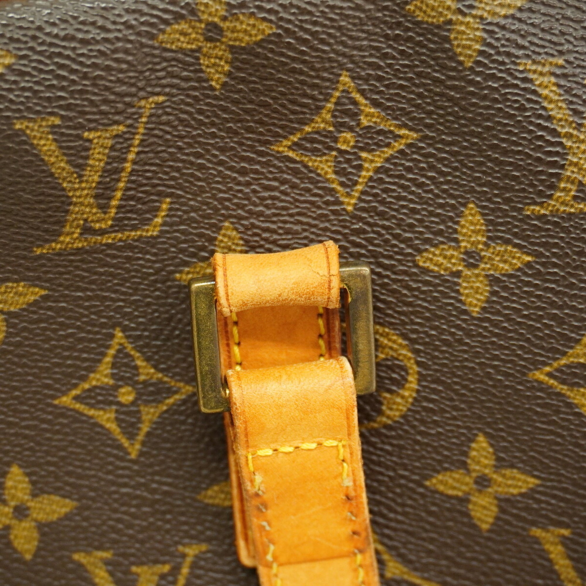 Louis Vuitton Brown Shoulder Bag (Pre-Owned)