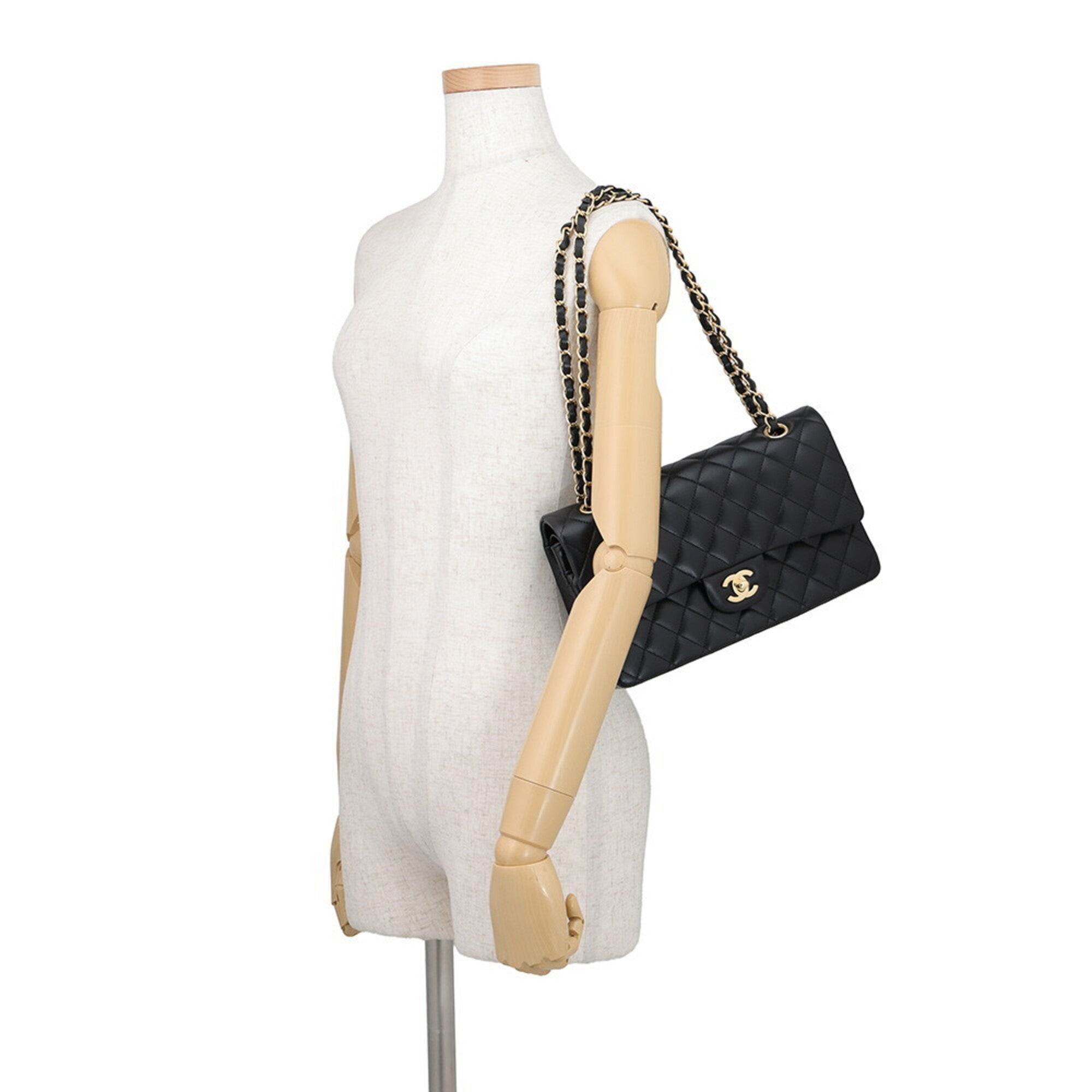 Chanel Black Leather Handbag Shoulder Bag (Pre-Owned)