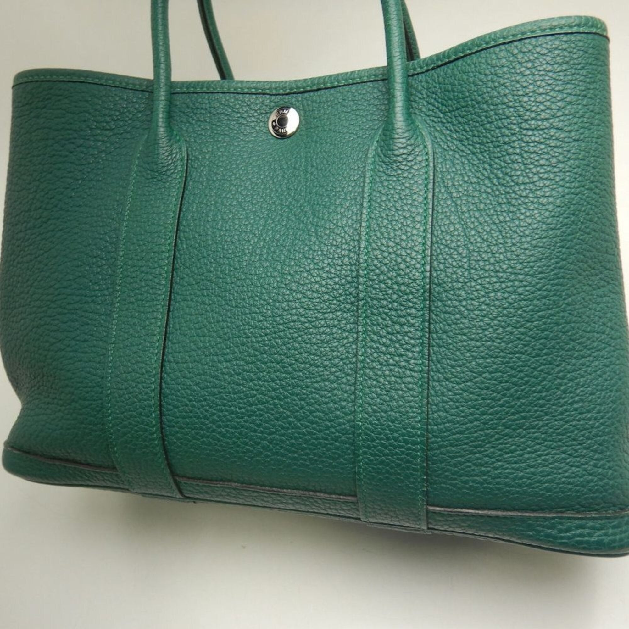 Hermes Garden Green Negonda Leather Handbag (Pre-Owned)