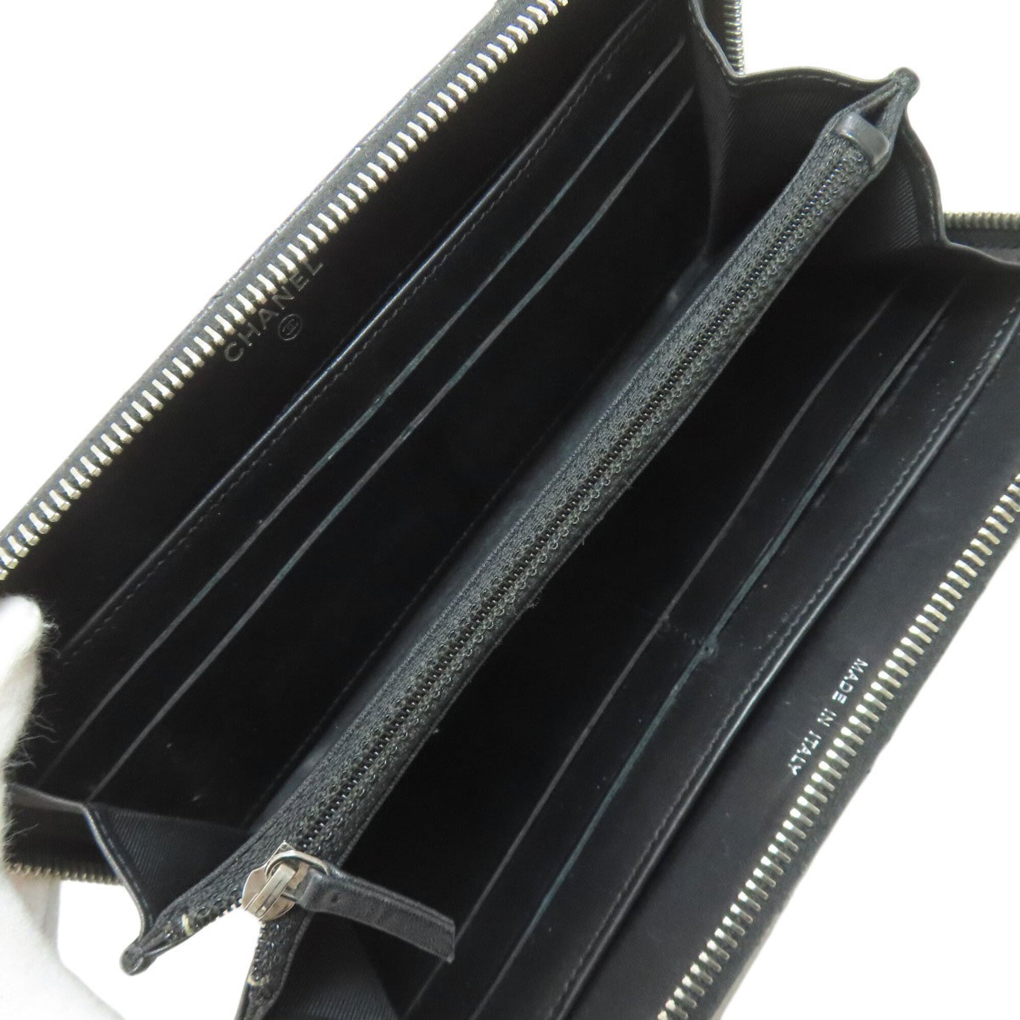 Chanel Matelasse Black Leather Long Wallet (Bi-Fold) (Pre-Owned)