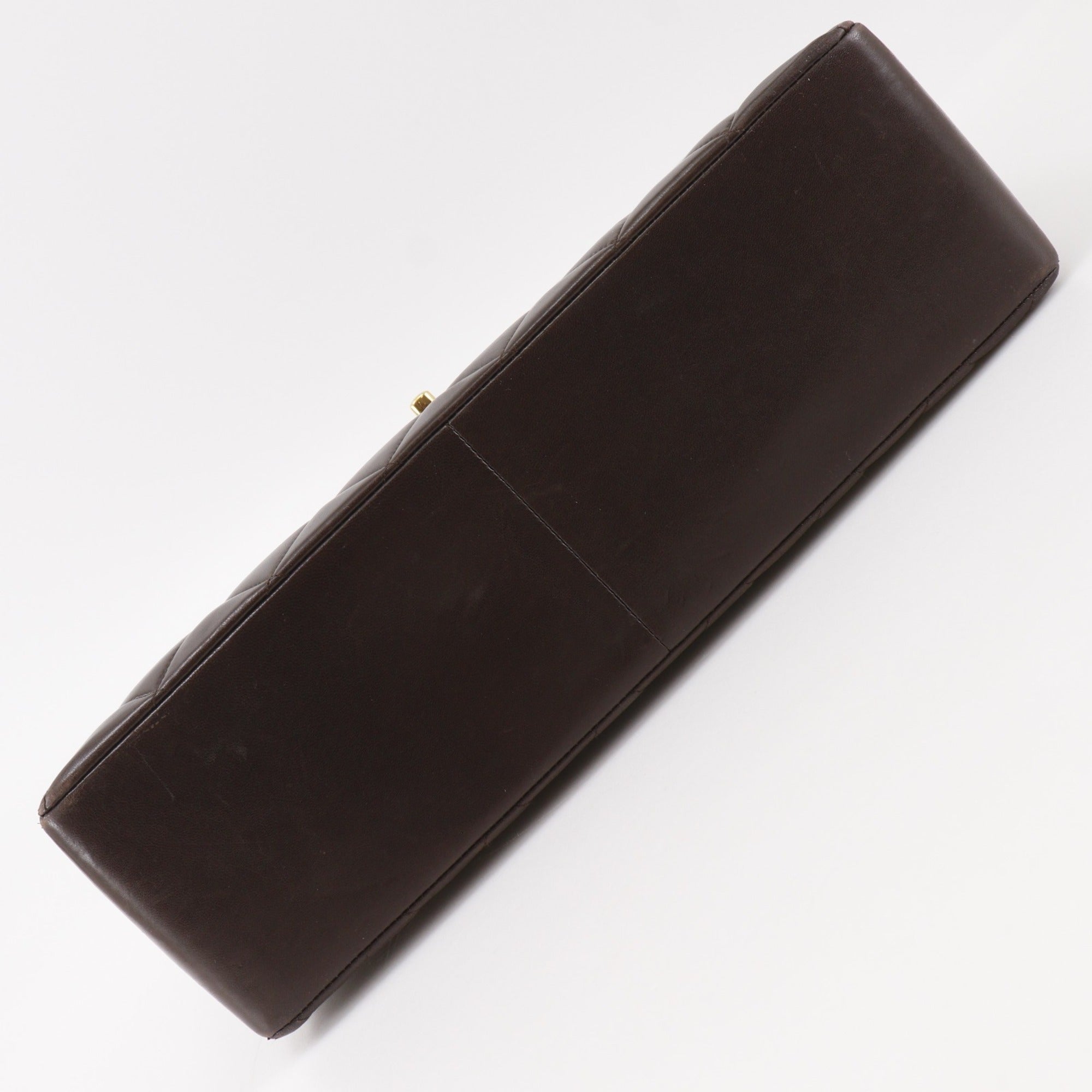 Chanel Brown Leather Shoulder Bag (Pre-Owned)