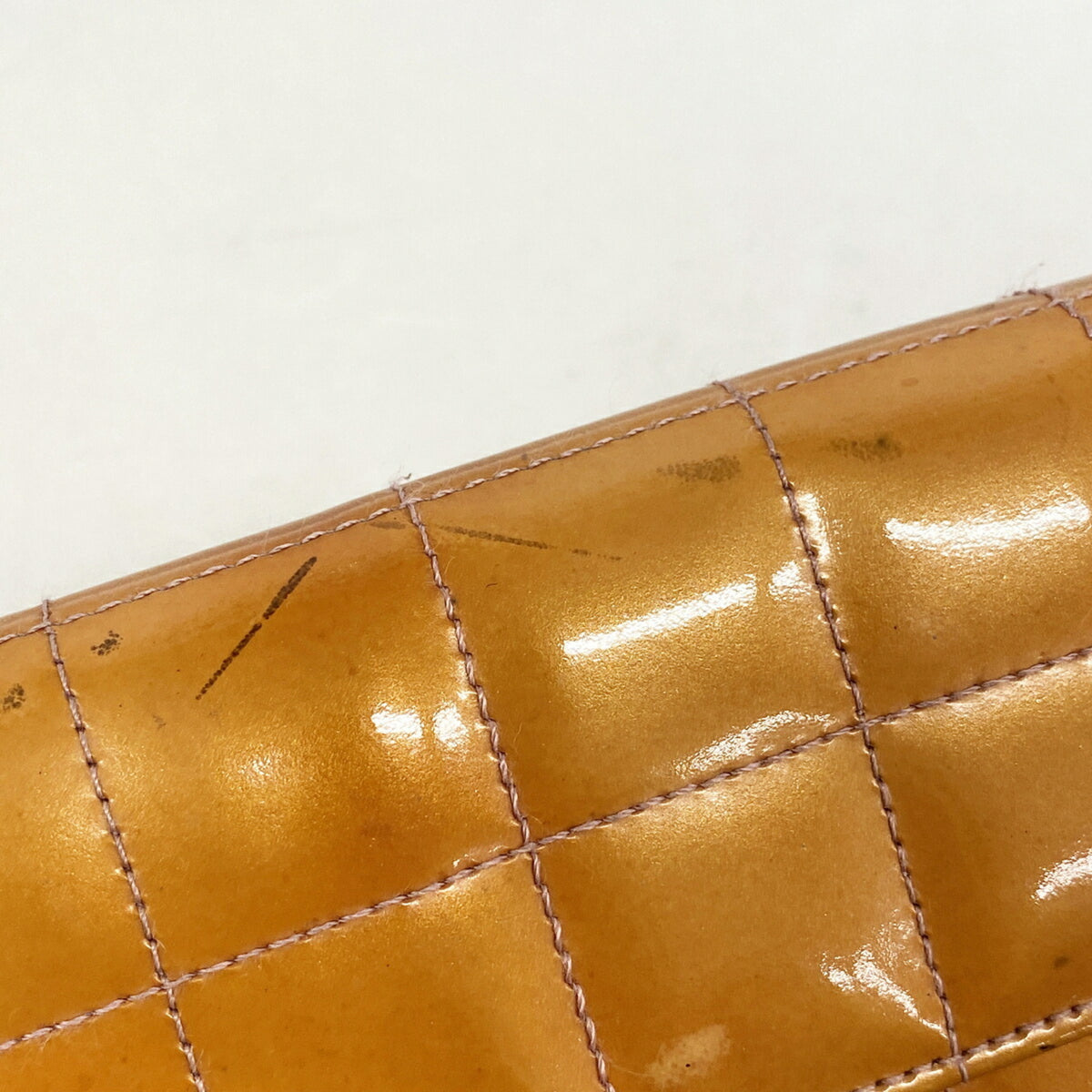 Chanel Orange Patent Leather Shoulder Bag (Pre-Owned)