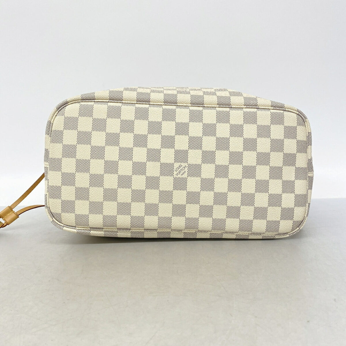 Louis Vuitton White Tote Bag (Pre-Owned)