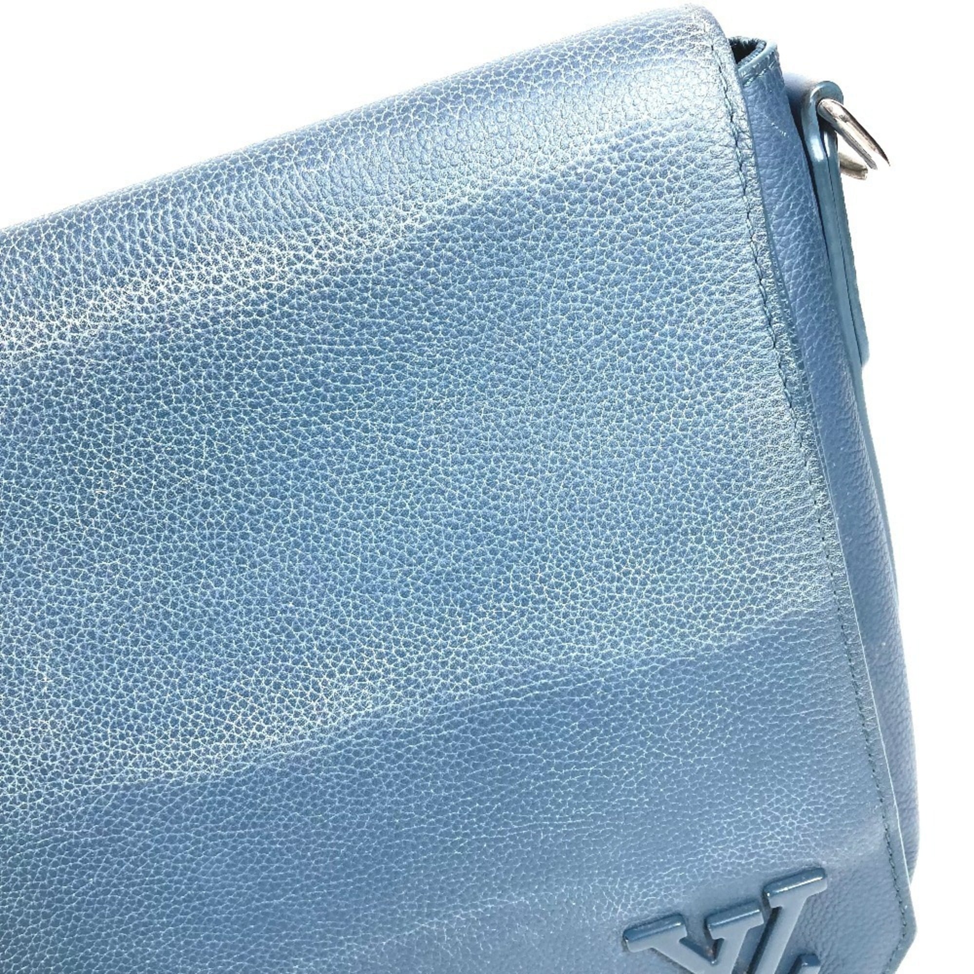 Louis Vuitton Navy Leather Shoulder Bag (Pre-Owned)