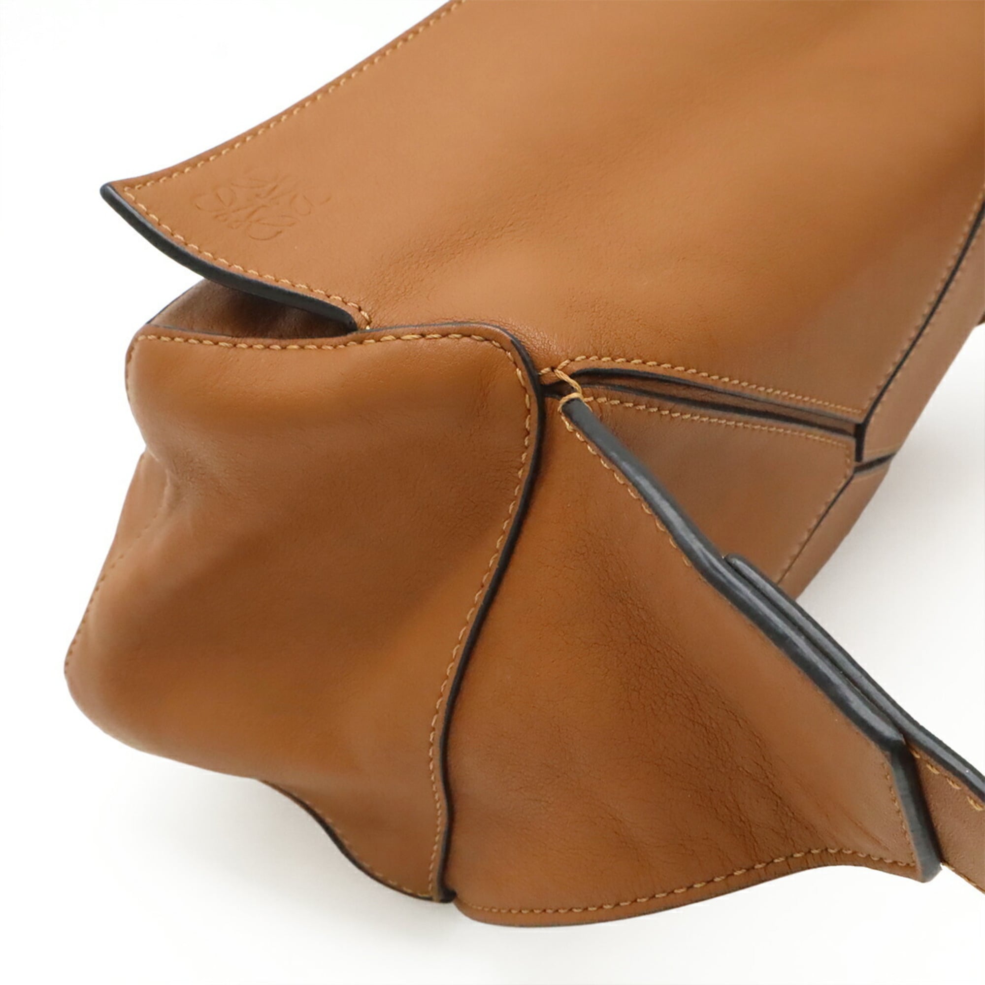 Loewe Brown Leather Shoulder Bag Sling Bag (Pre-Owned)