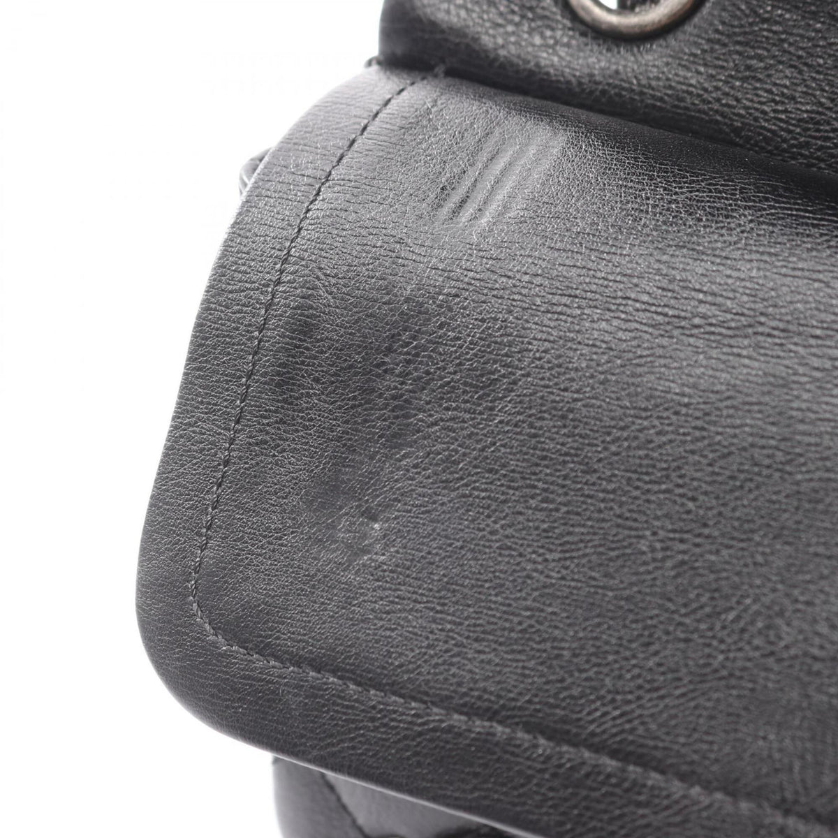 Chanel Black Leather Handbag Shoulder Bag (Pre-Owned)