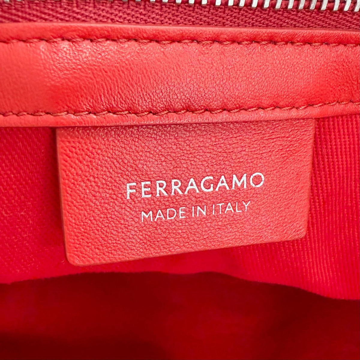 Salvatore Ferragamo Red Color Leather Tote Bag (Pre-Owned)