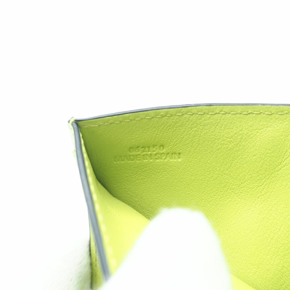 Loewe Green Leather Wallet (Tri-Fold) (Pre-Owned)