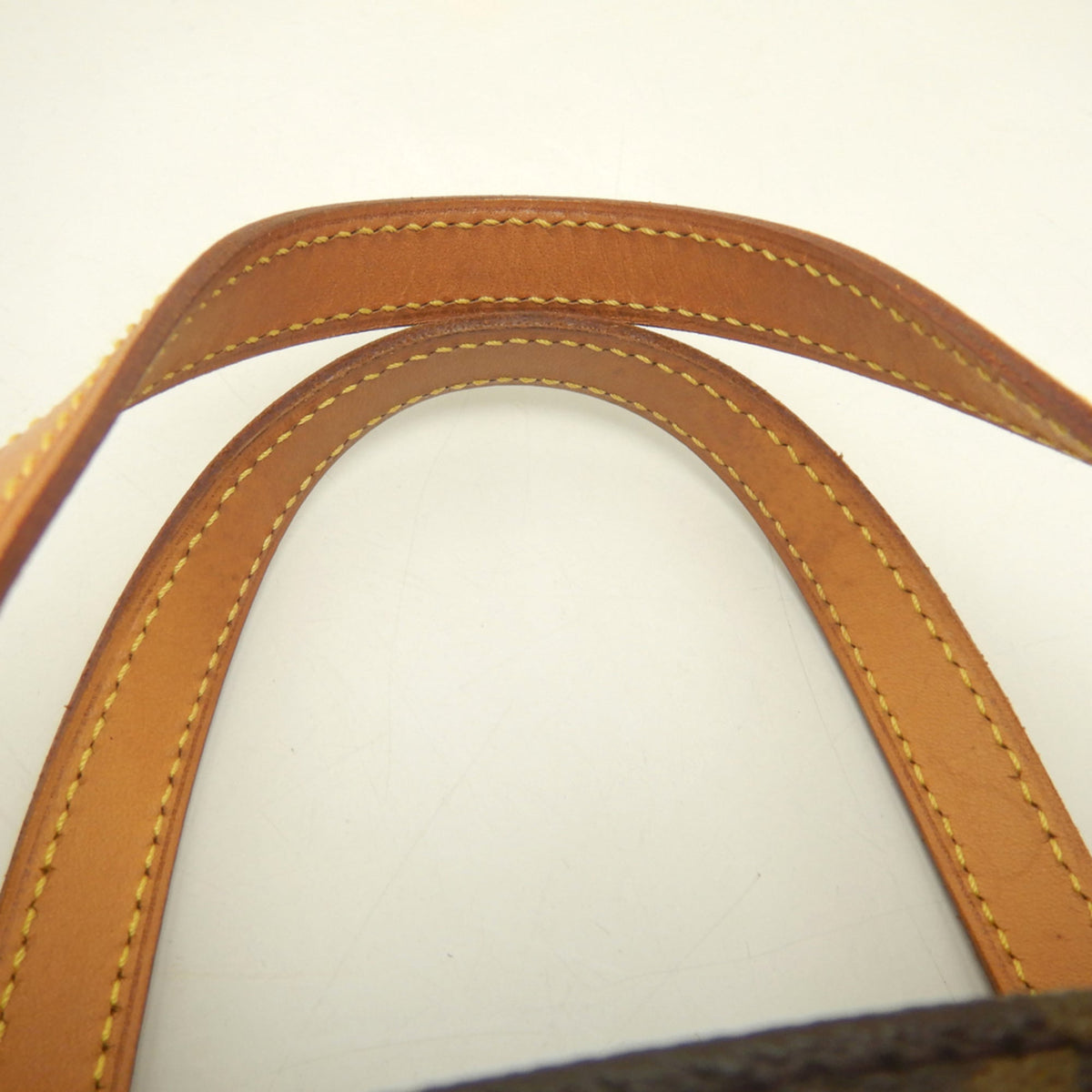 Louis Vuitton Brown Monogram Canvas Handbag (Pre-Owned)