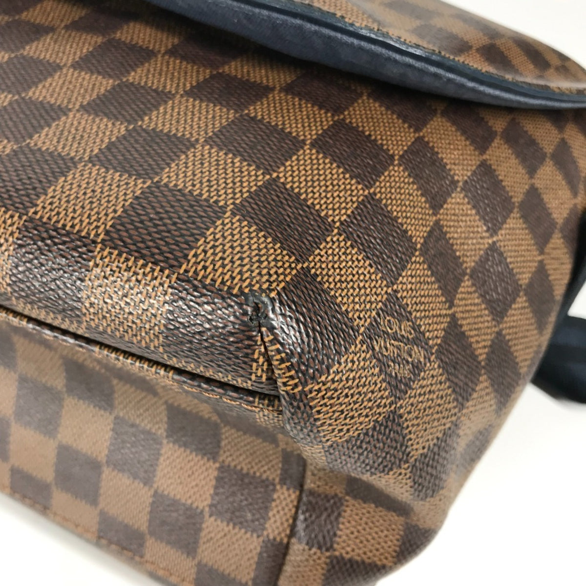 Louis Vuitton Brown Damier Canvas Messenger Bag Shoulder Bag (Pre-Owned)