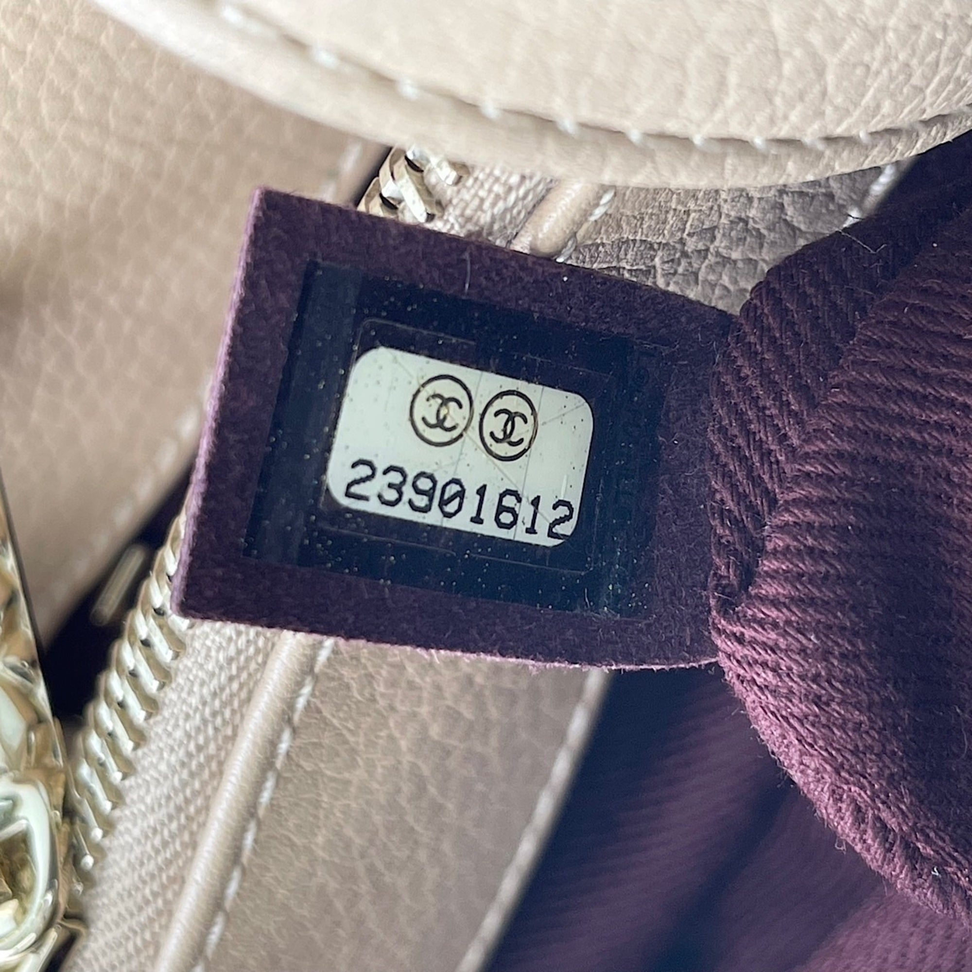 Chanel Pink Handbag (Pre-Owned)