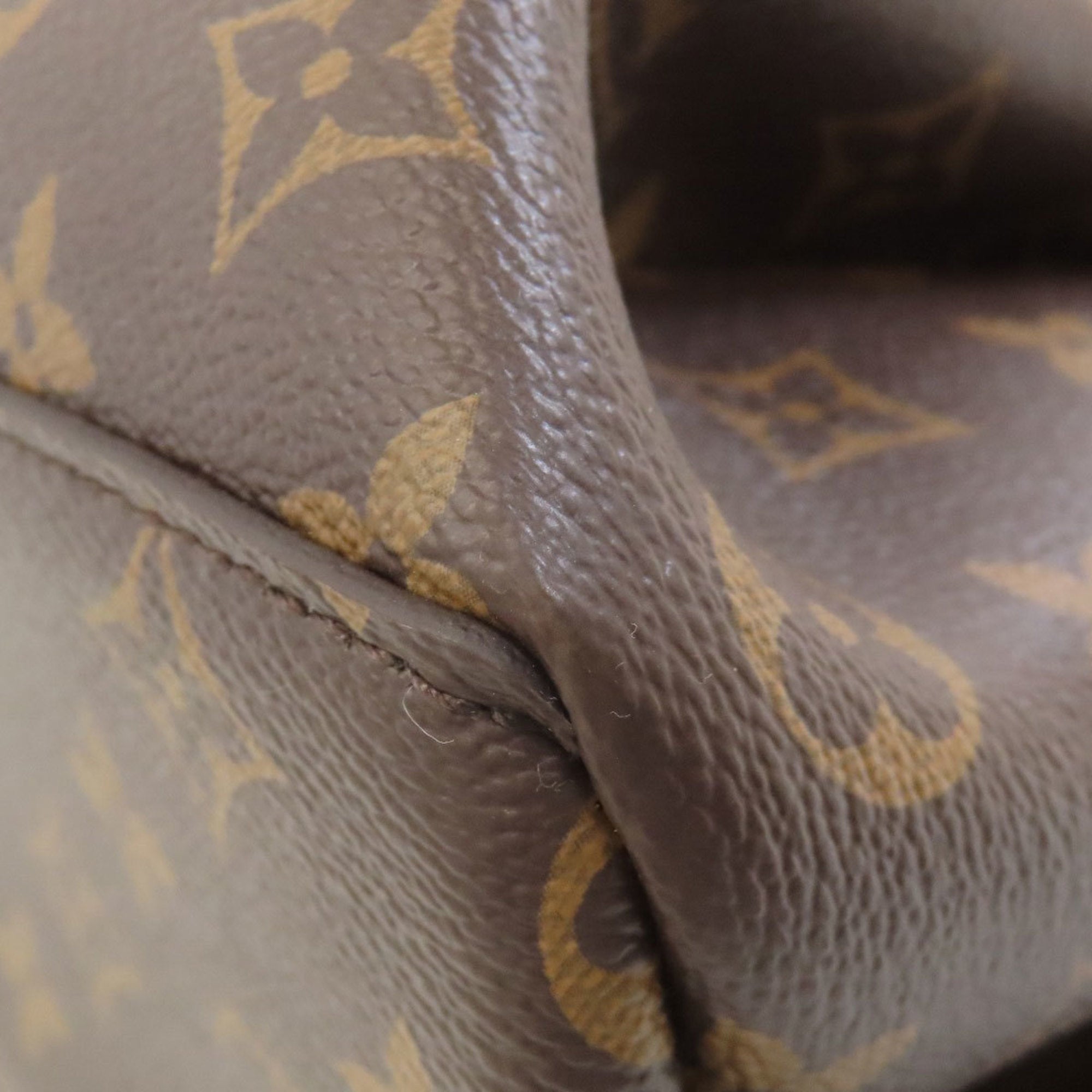 Louis Vuitton Monogram Monogram Monogram Handbag (Pre-Owned)
