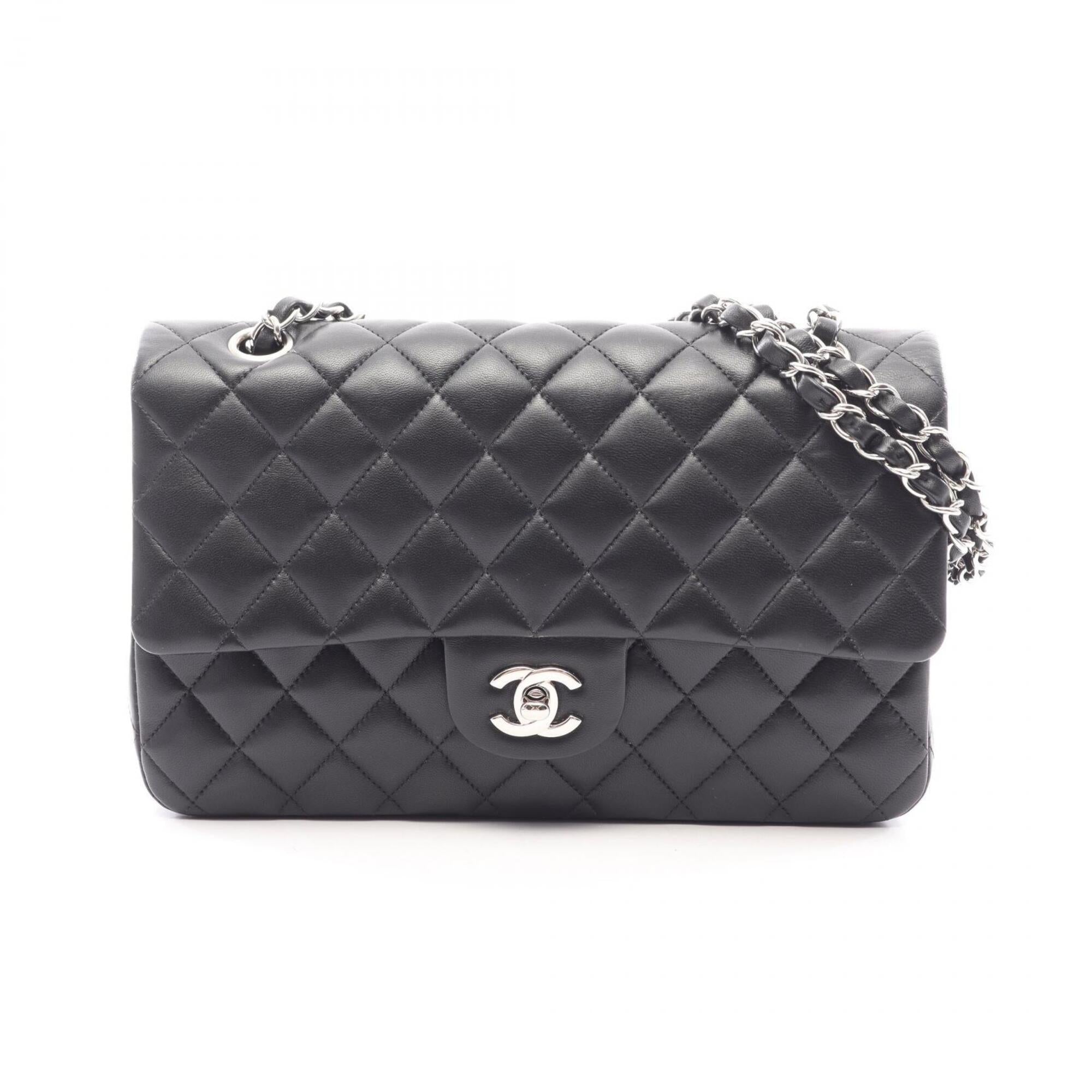 Chanel Black Leather Handbag Shoulder Bag (Pre-Owned)