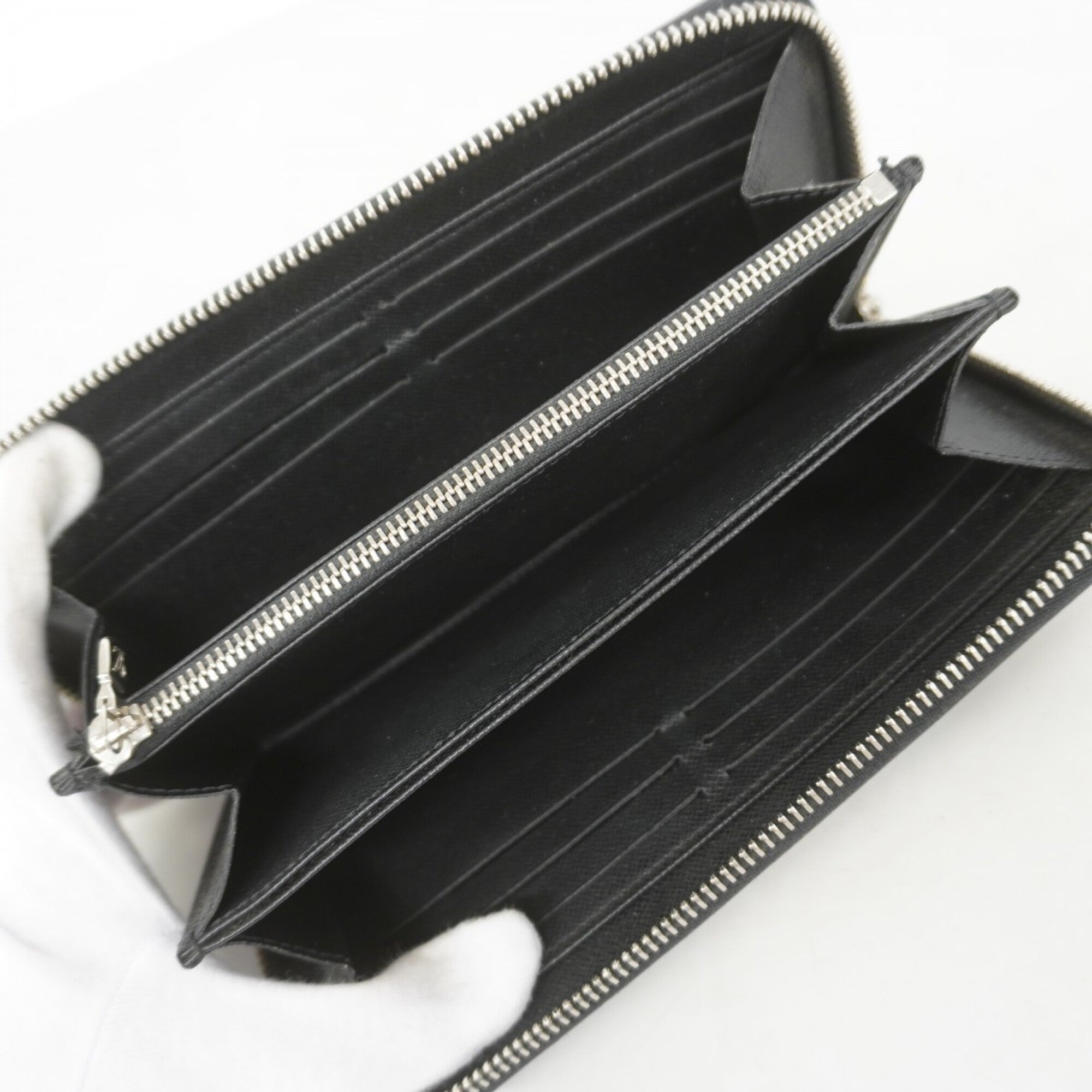 Louis Vuitton Noir Long Wallet (Bi-Fold) (Pre-Owned)