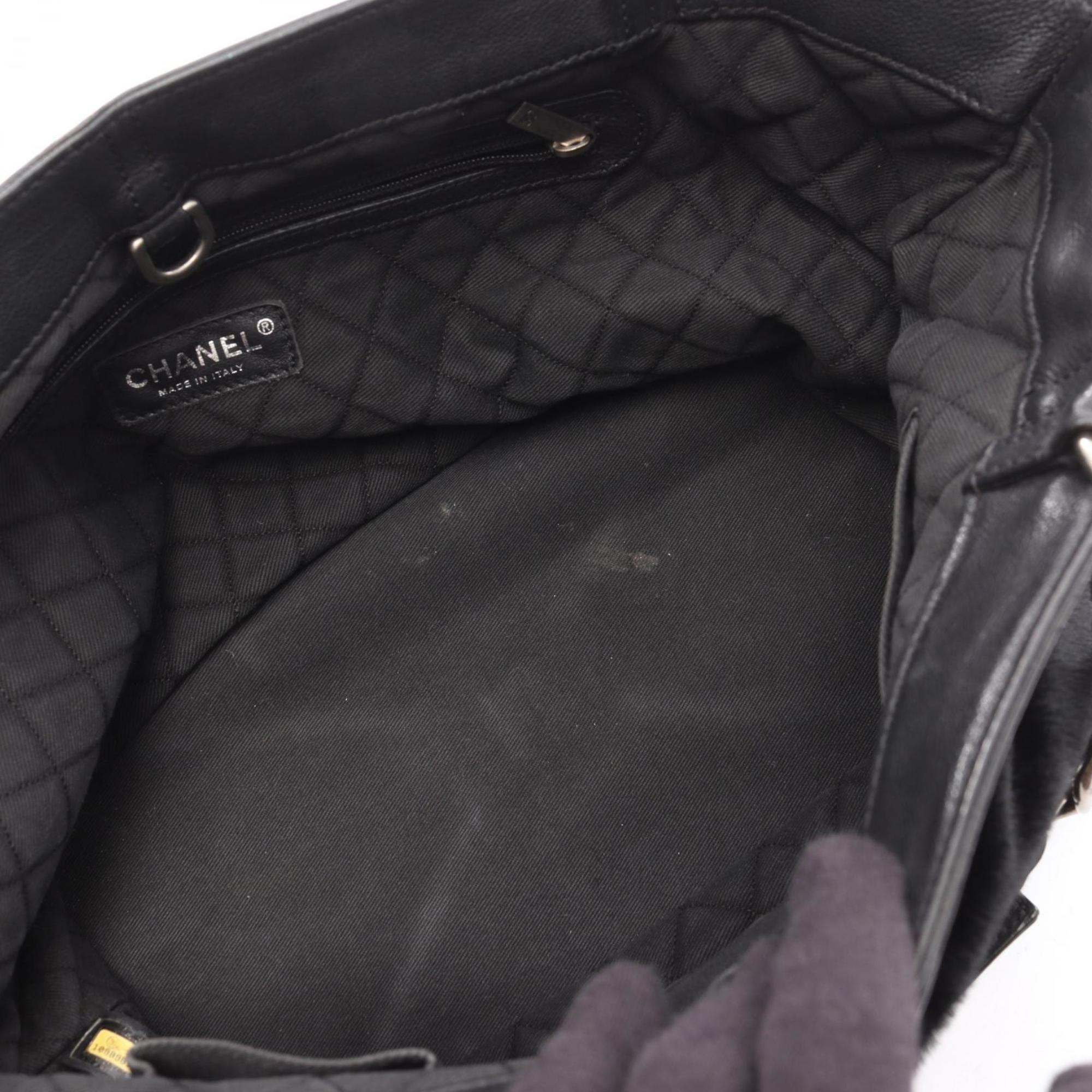 Chanel Black Leather Tote Bag (Pre-Owned)