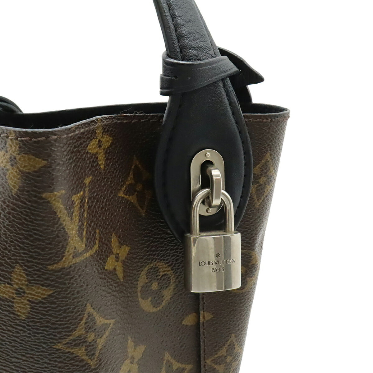 Louis Vuitton Black Monogram Noir Monogram Pouch Shoulder Bag (Pre-Owned)