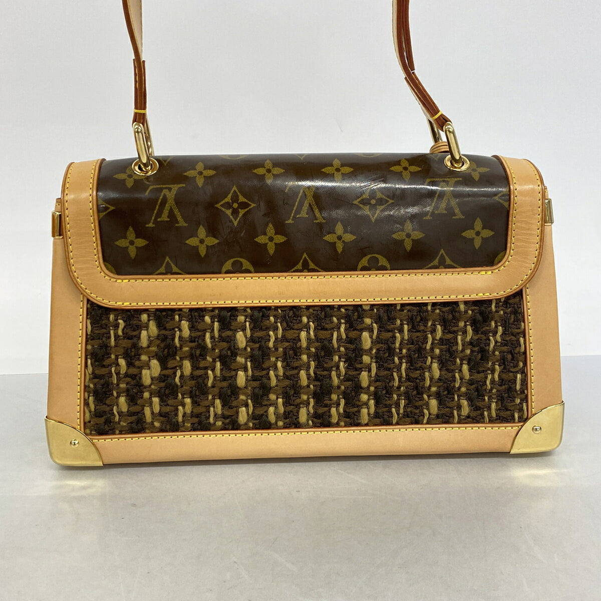 Louis Vuitton Brown Shoulder Bag (Pre-Owned)