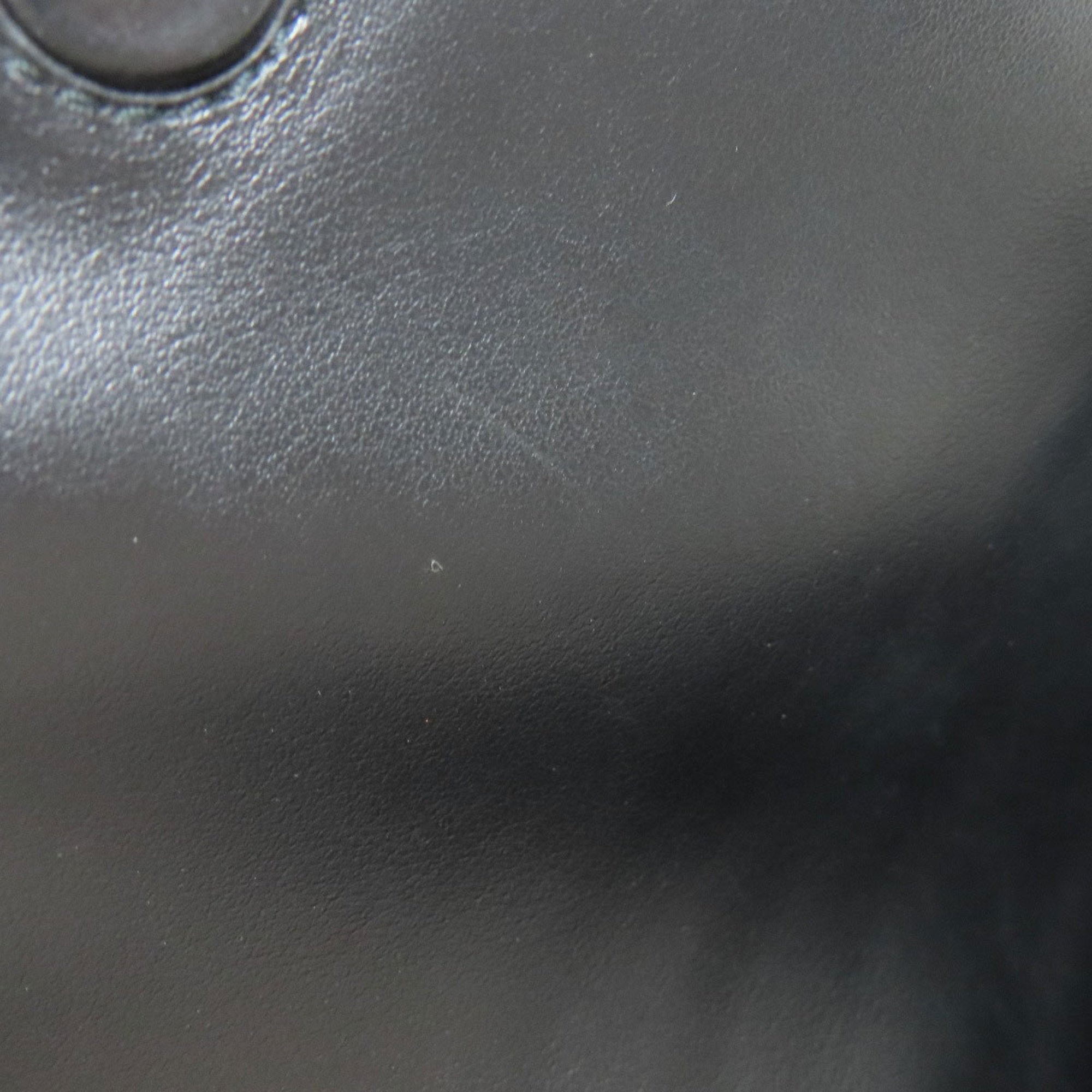 Prada Gray Leather Shoulder Bag (Pre-Owned)
