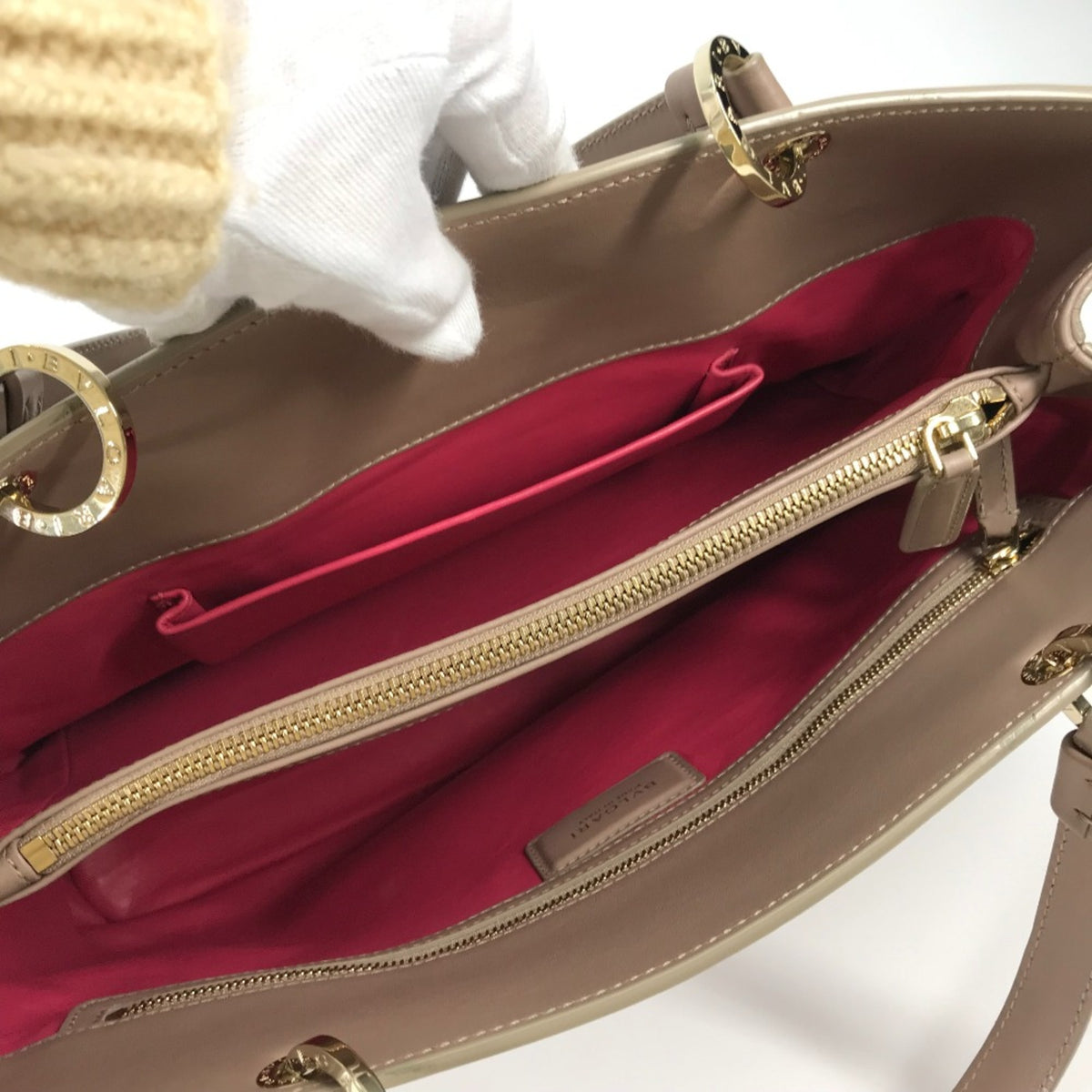 Bvlgari Pink Leather Shoulder Bag (Pre-Owned)