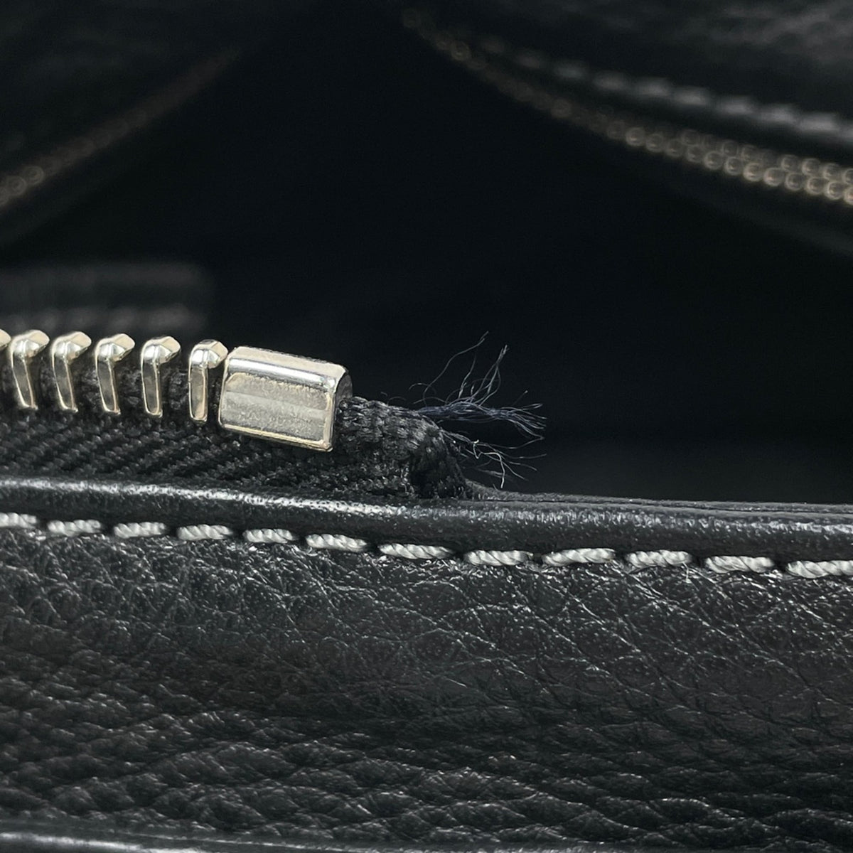 Chloé Black Leather Handbag (Pre-Owned)