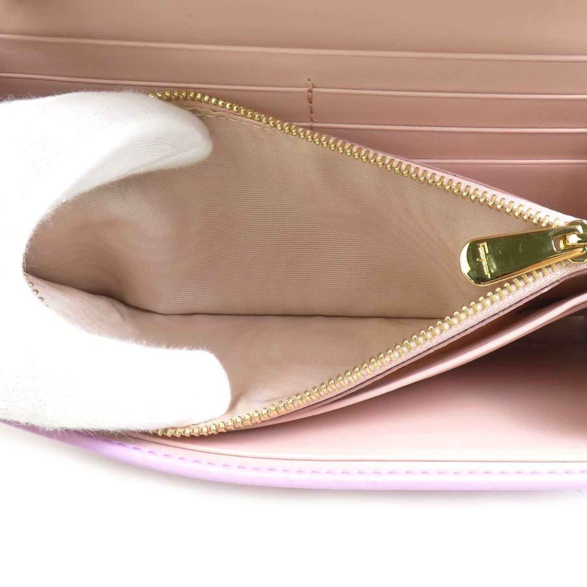 Salvatore Ferragamo Leather Long Wallet (Bi-Fold) (Pre-Owned)