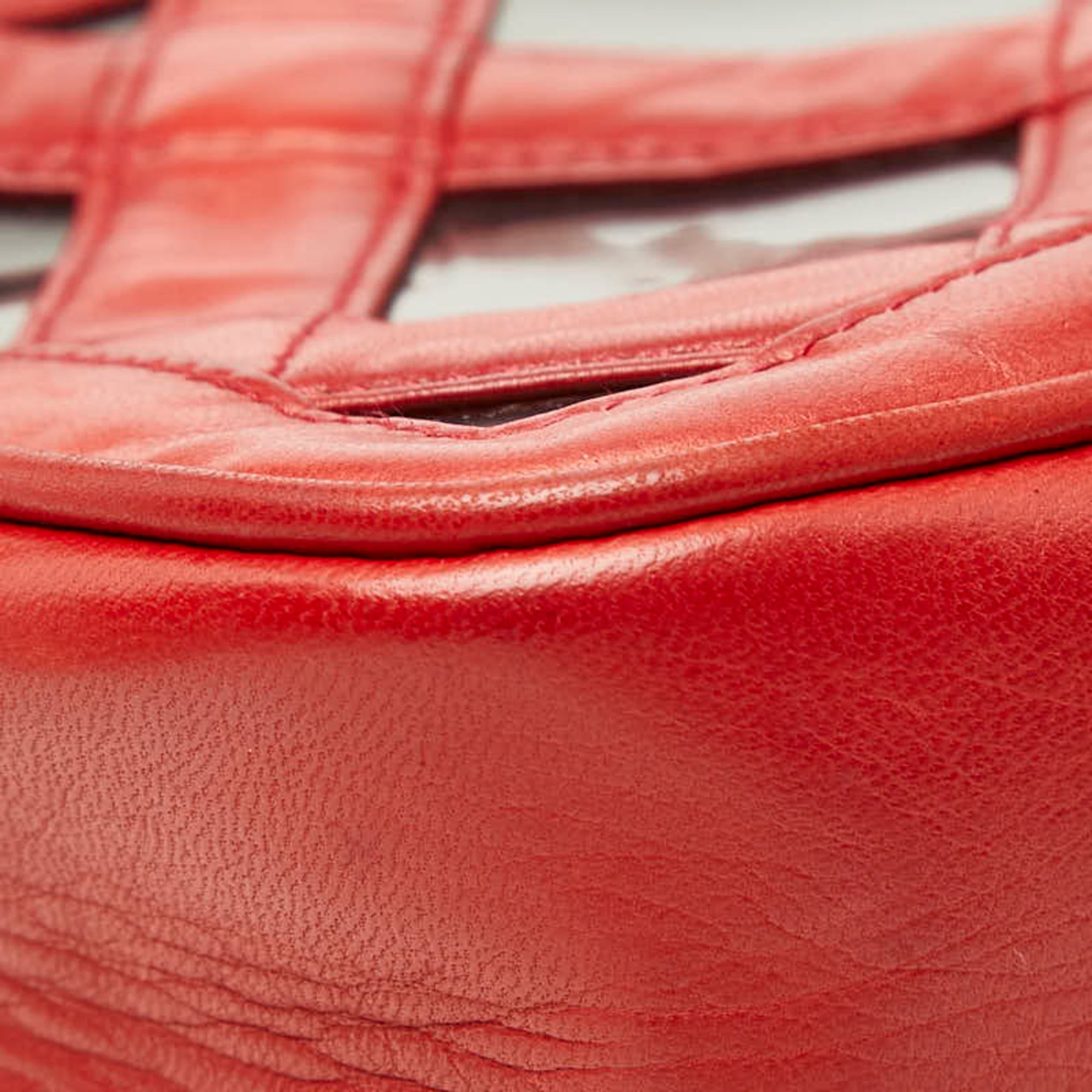 Chanel Red Color Vinyl Leather Shoulder Bag (Pre-Owned)