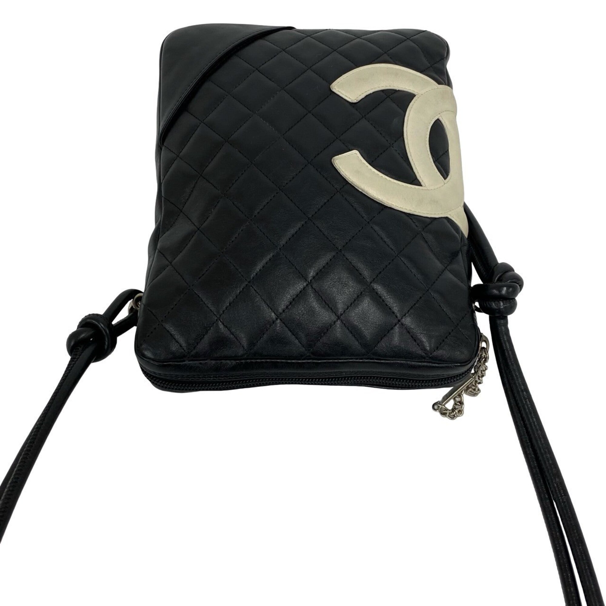 Chanel Black White Leather Pochette Shoulder Bag (Pre-Owned)