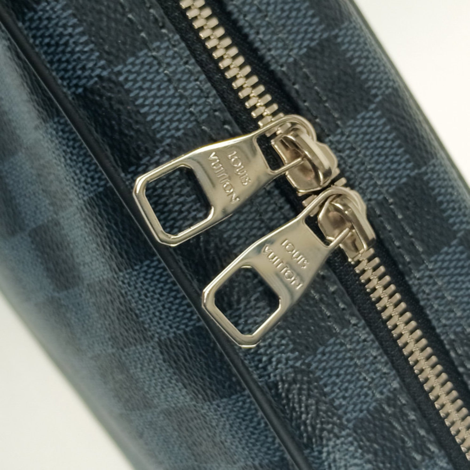 Louis Vuitton Damier Cobalt Navy Canvas Clutch Bag Pouch (Pre-Owned)