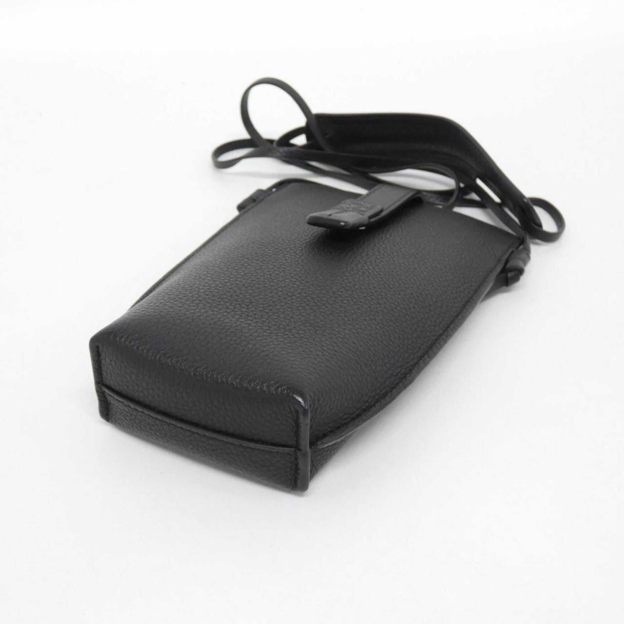 Loewe Black Leather Shoulder Bag (Pre-Owned)