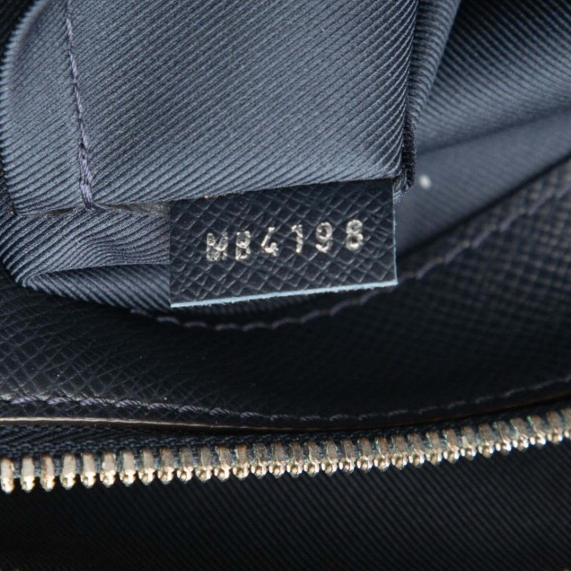 Louis Vuitton Navy Taiga Leather Leather Briefcase Shoulder Bag (Pre-Owned)