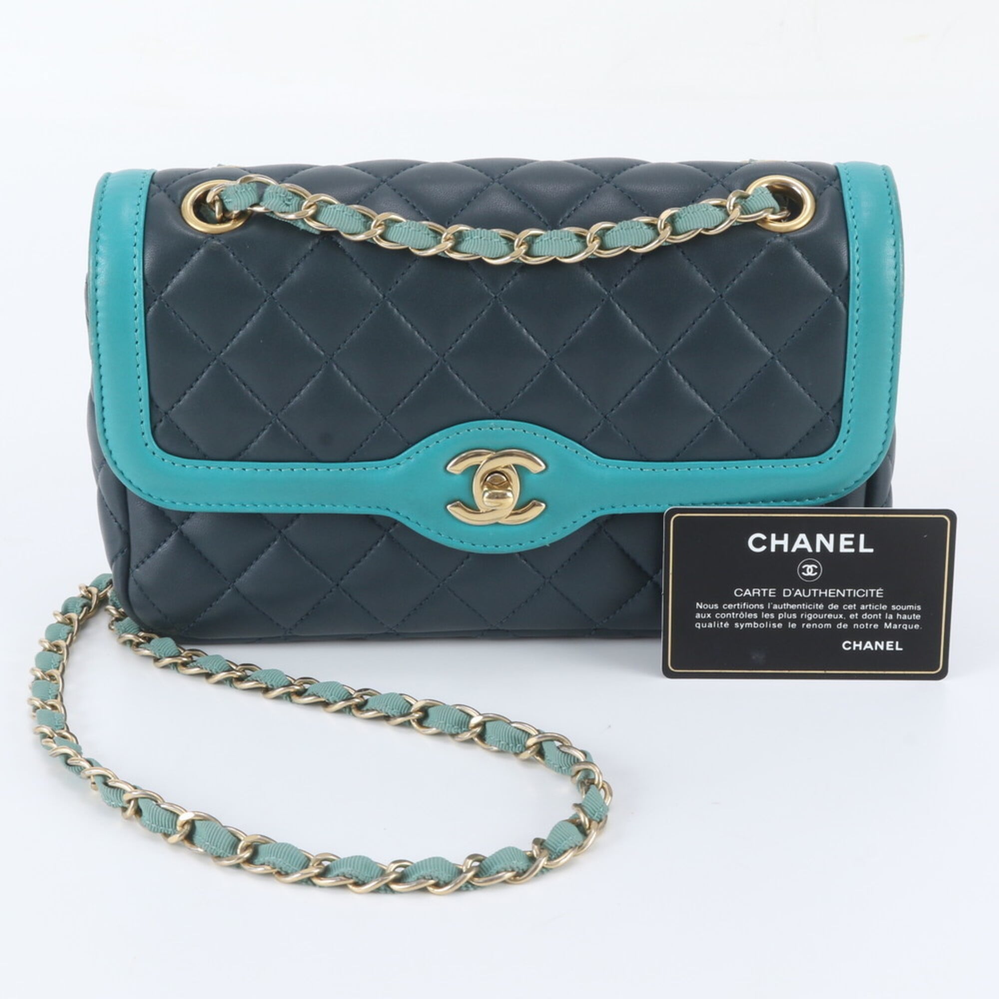 Chanel Dark Green Leather Shoulder Bag (Pre-Owned)