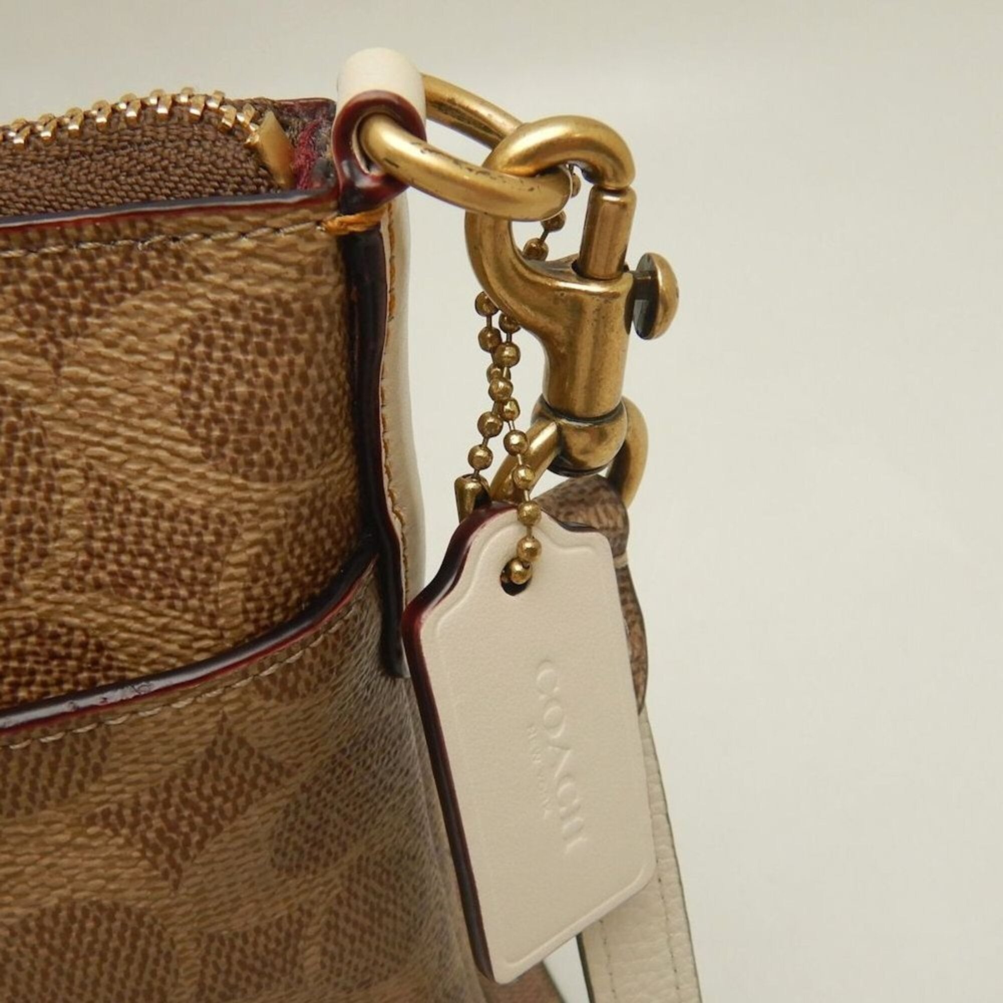Coach Beige Coated Canvas Shoulder Bag (Pre-Owned)