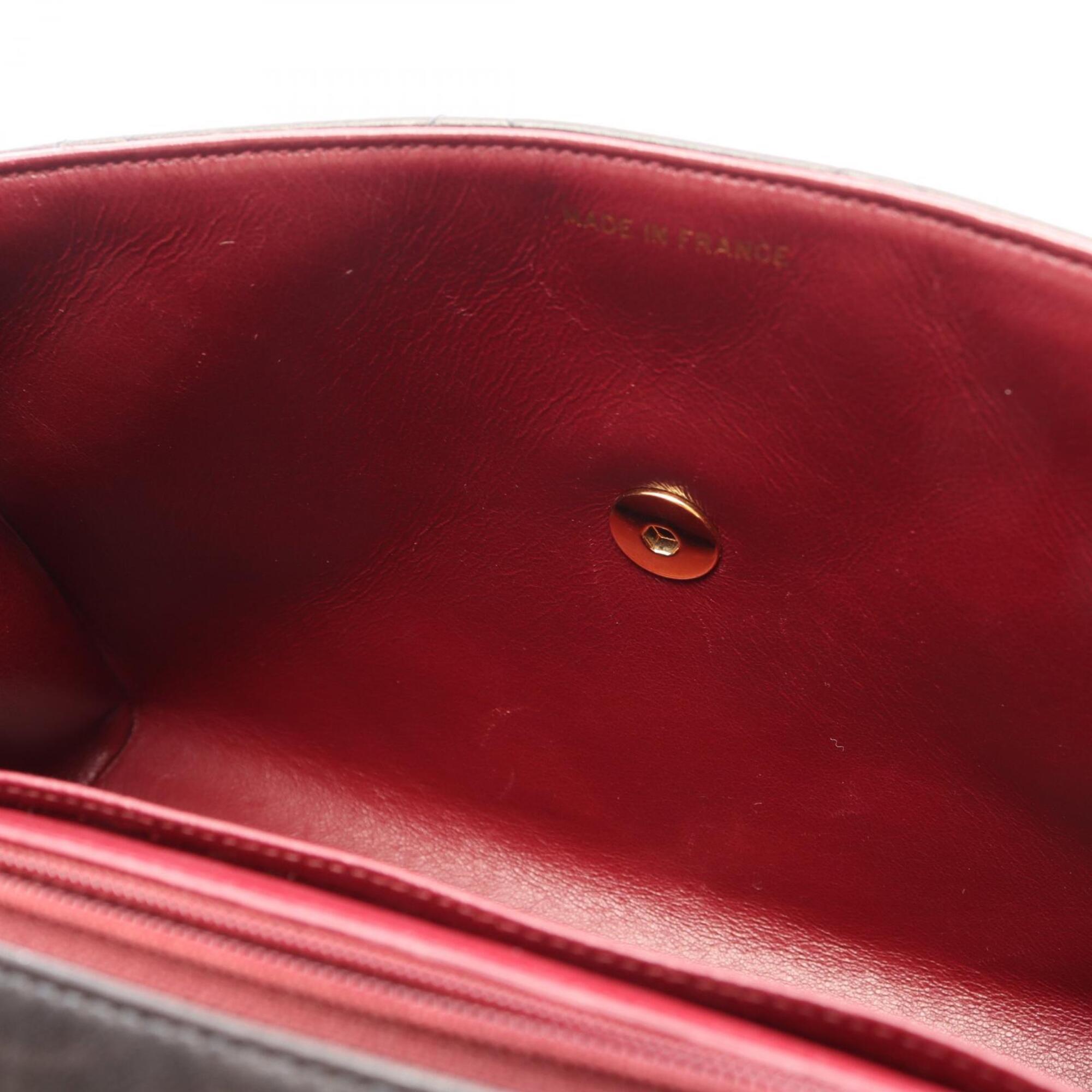 Chanel Black Leather Handbag (Pre-Owned)