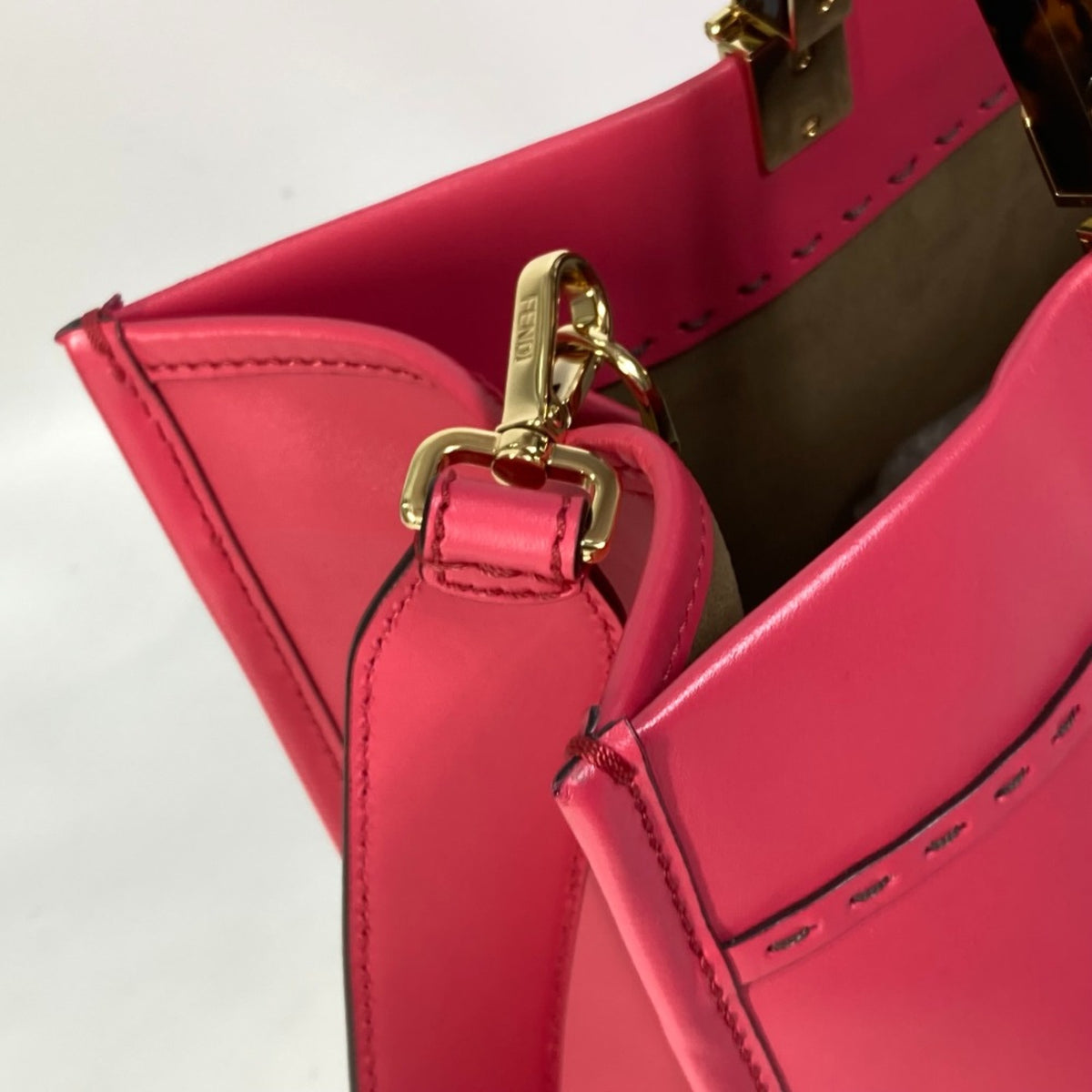 Fendi Pink Leather Tote Bag (Pre-Owned)