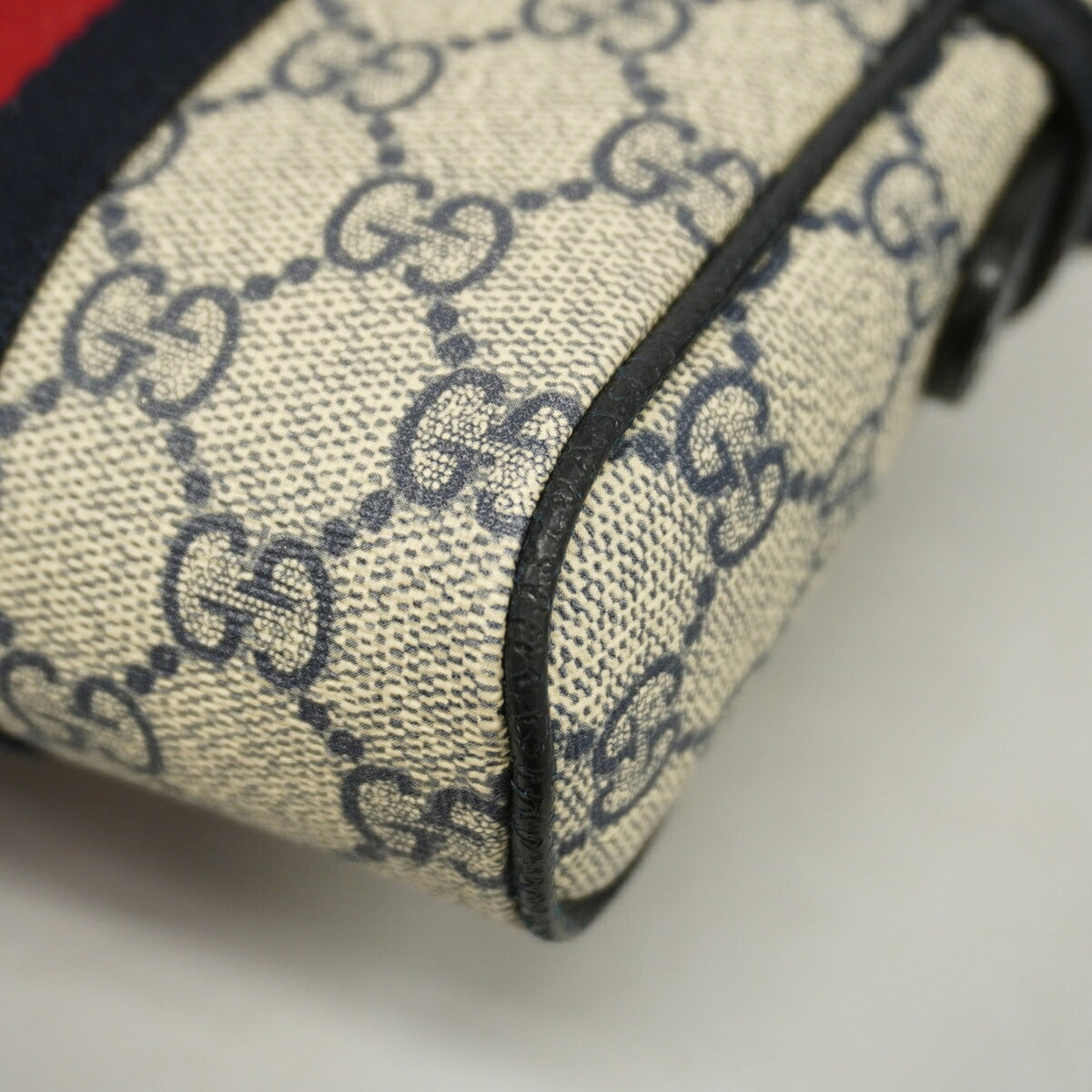Gucci Navy Leather Shoulder Bag (Pre-Owned)