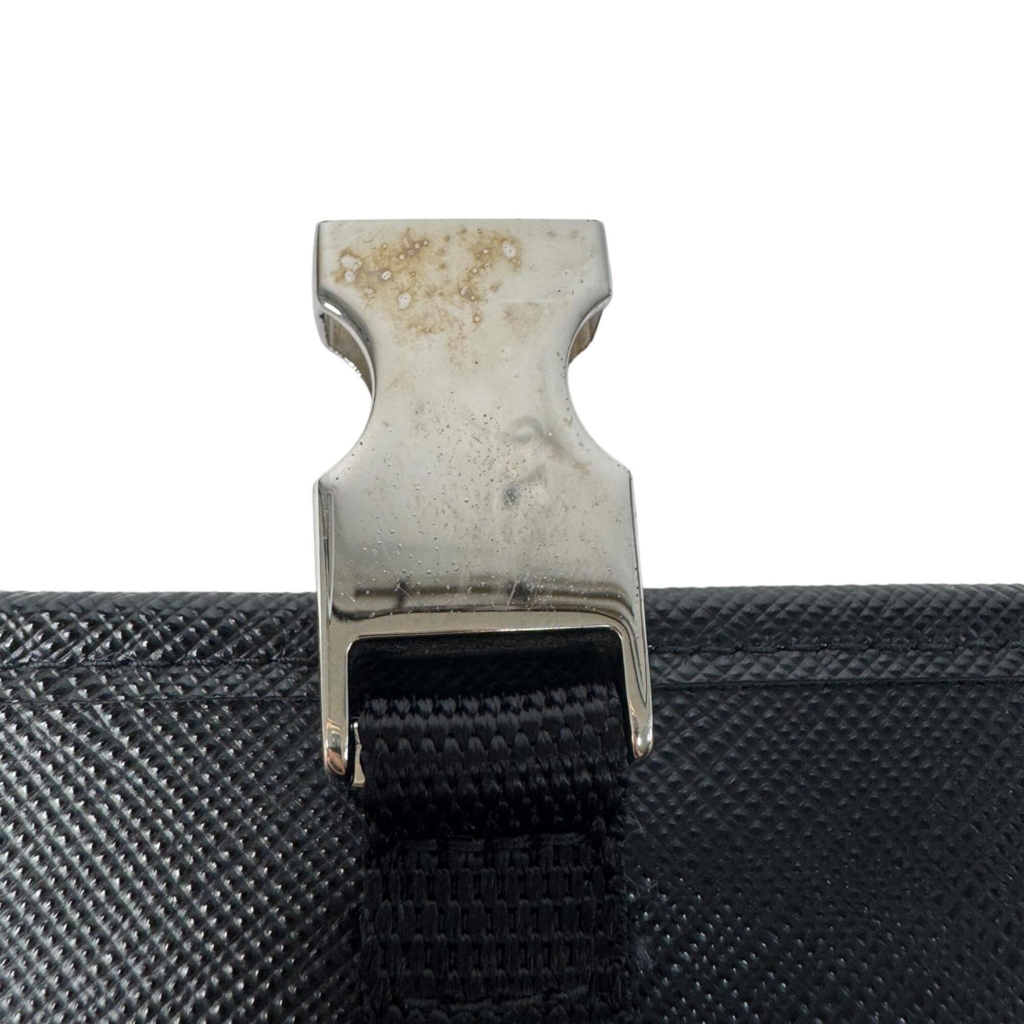 Prada Black Leather Shoulder Bag (Pre-Owned)