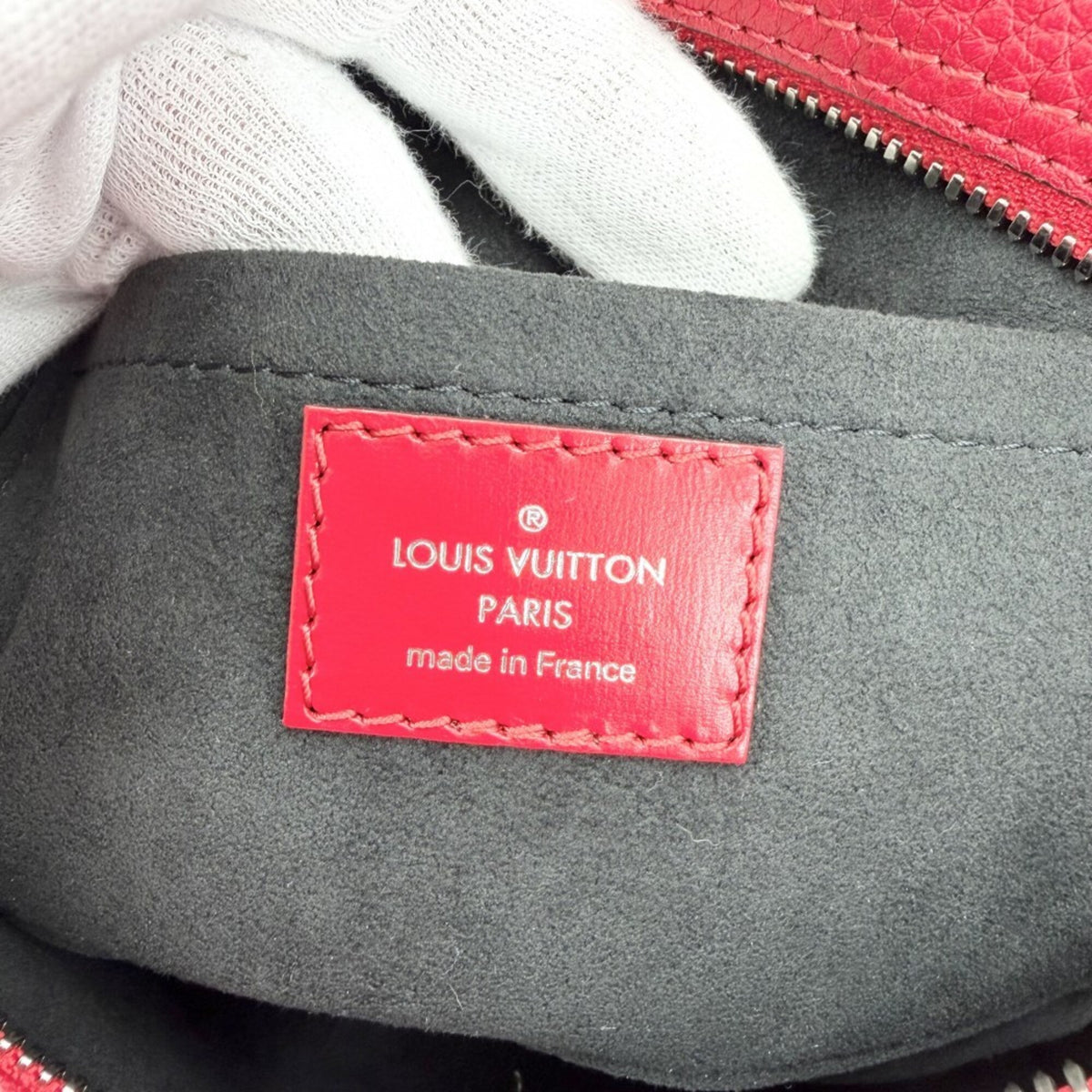 Louis Vuitton Red Color Leather Handbag Shoulder Bag (Pre-Owned)